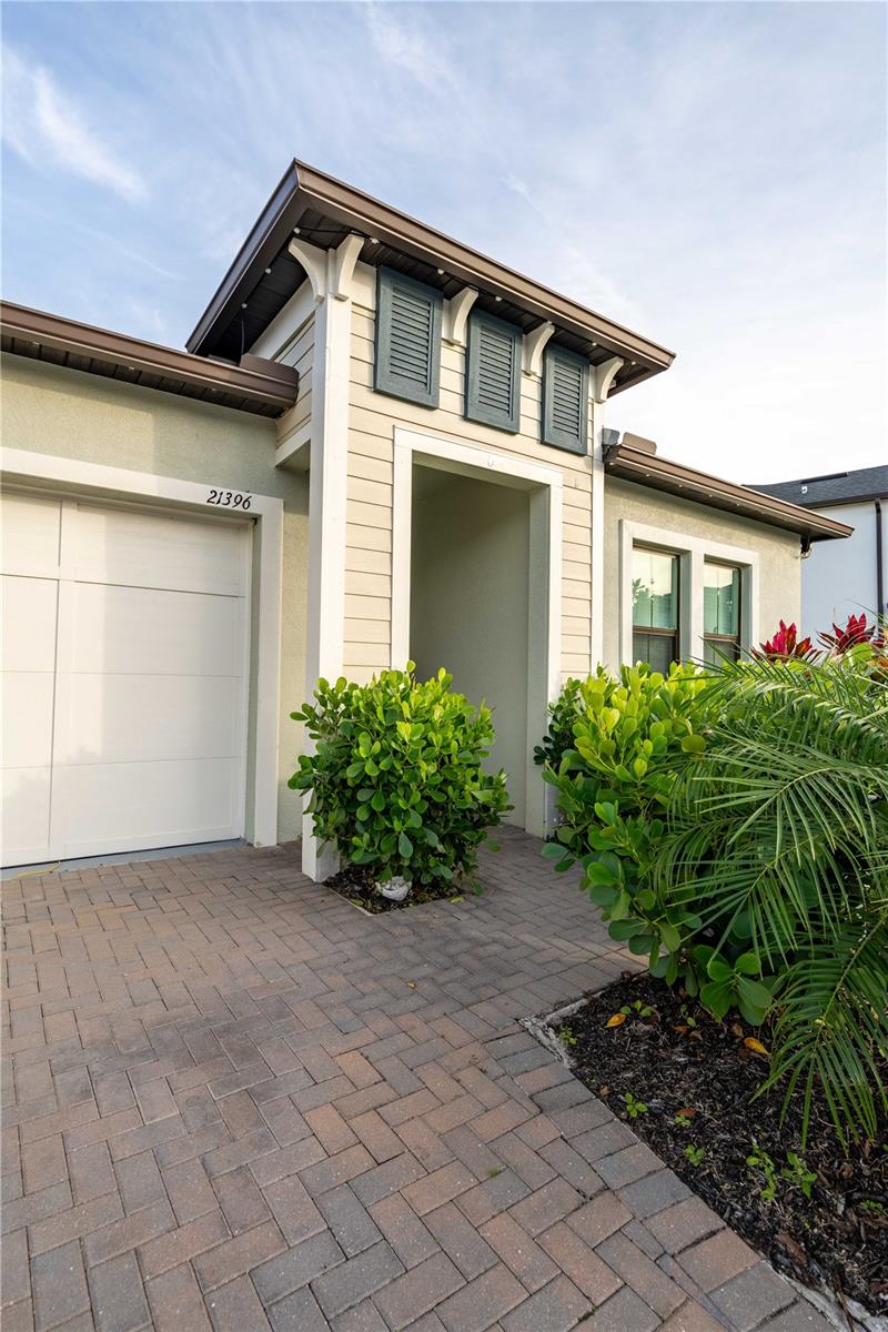 Image 4 of 43 For 21396 Snowy Orchid Terrace