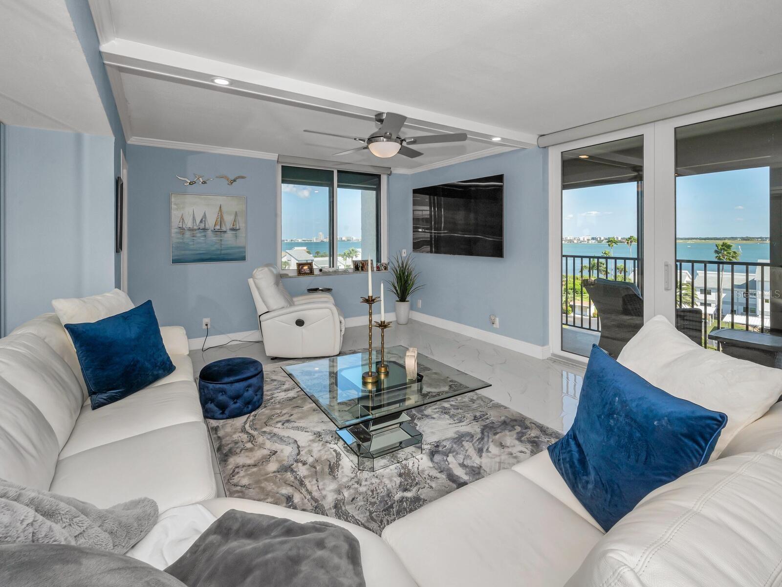 Listing photo id 8 for 1460 Gulf Boulevard 509