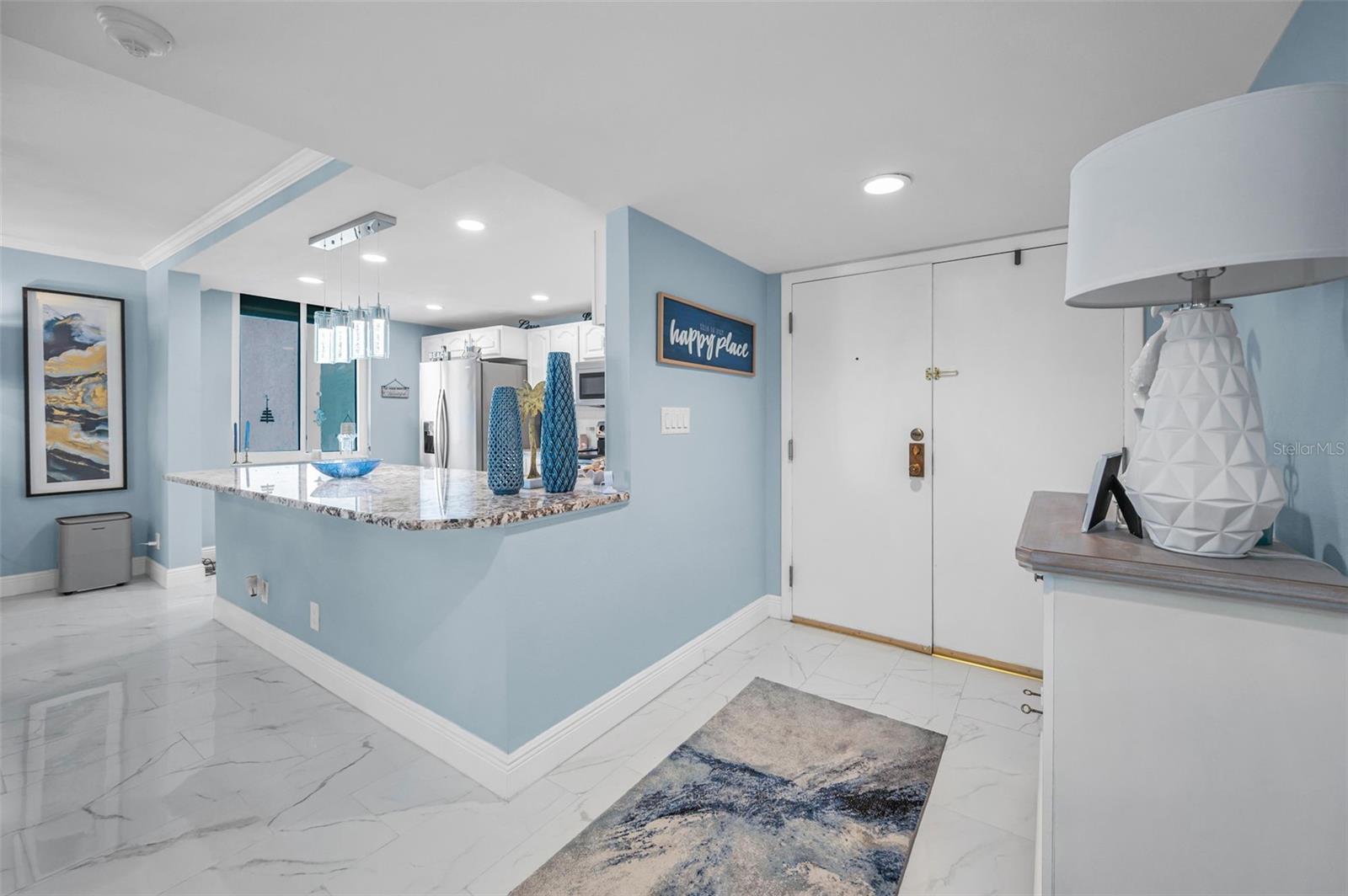 Listing photo id 10 for 1460 Gulf Boulevard 509