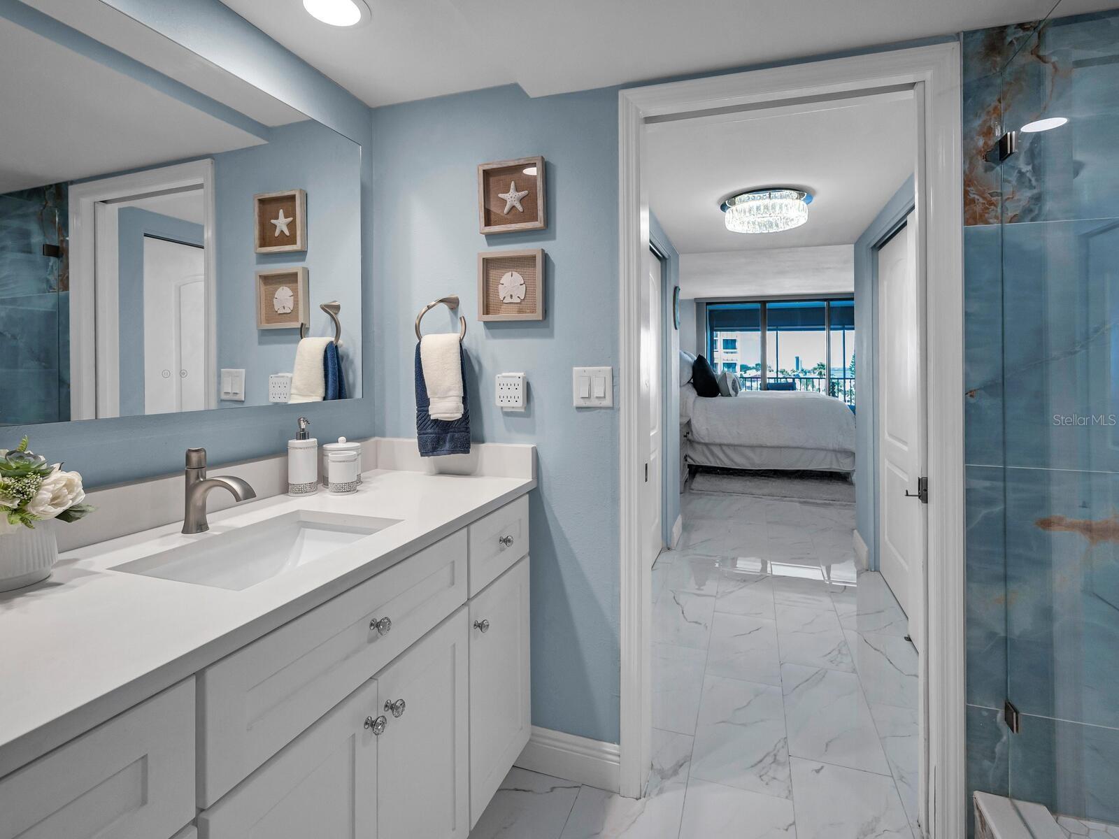 Listing photo id 21 for 1460 Gulf Boulevard 509