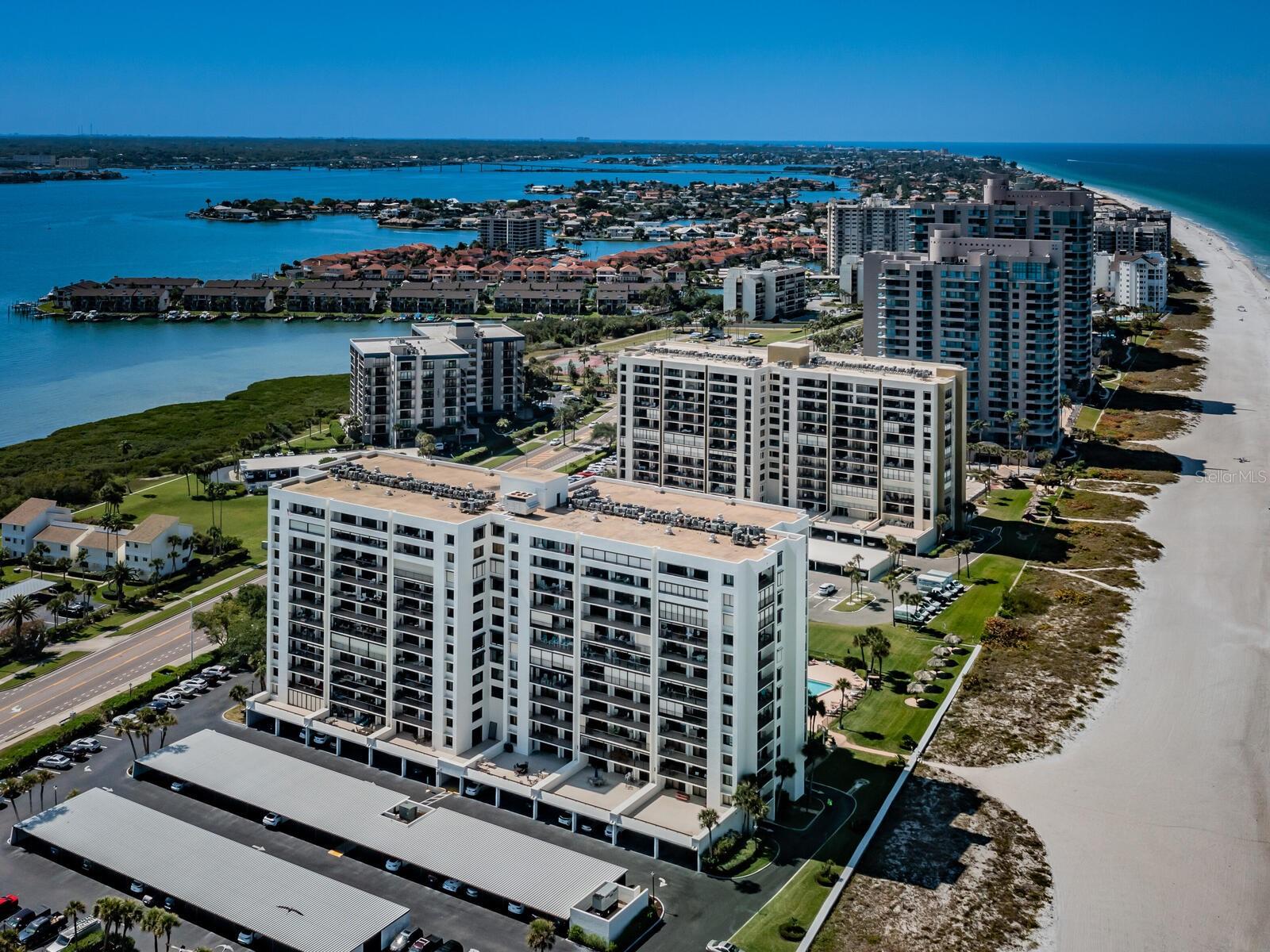 Listing photo id 1 for 1460 Gulf Boulevard 509
