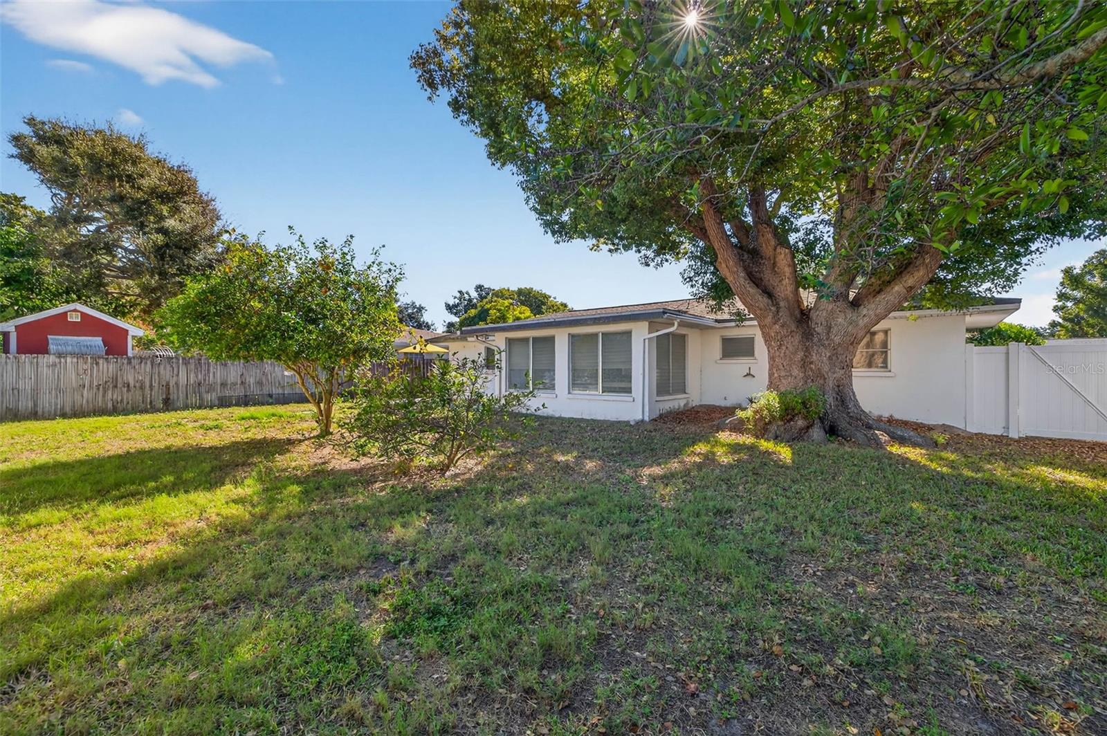 Image 22 of 32 For 1452 Temple Street