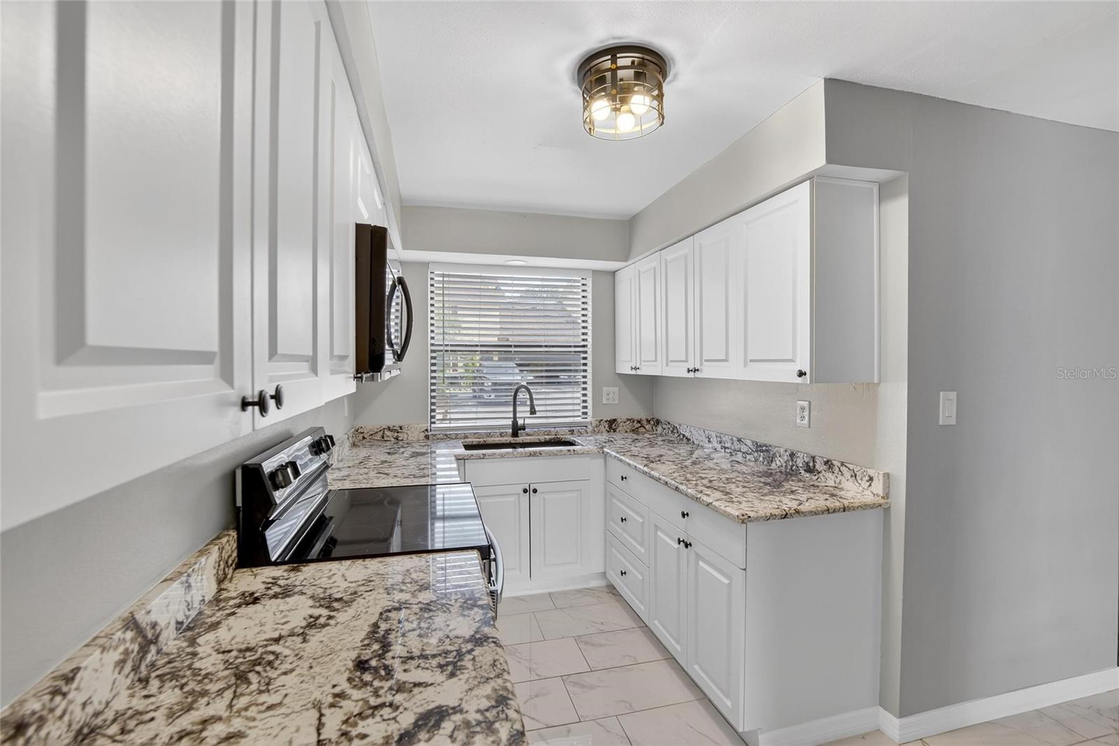 Image 9 of 43 For 7616 La Mesita Court 7616