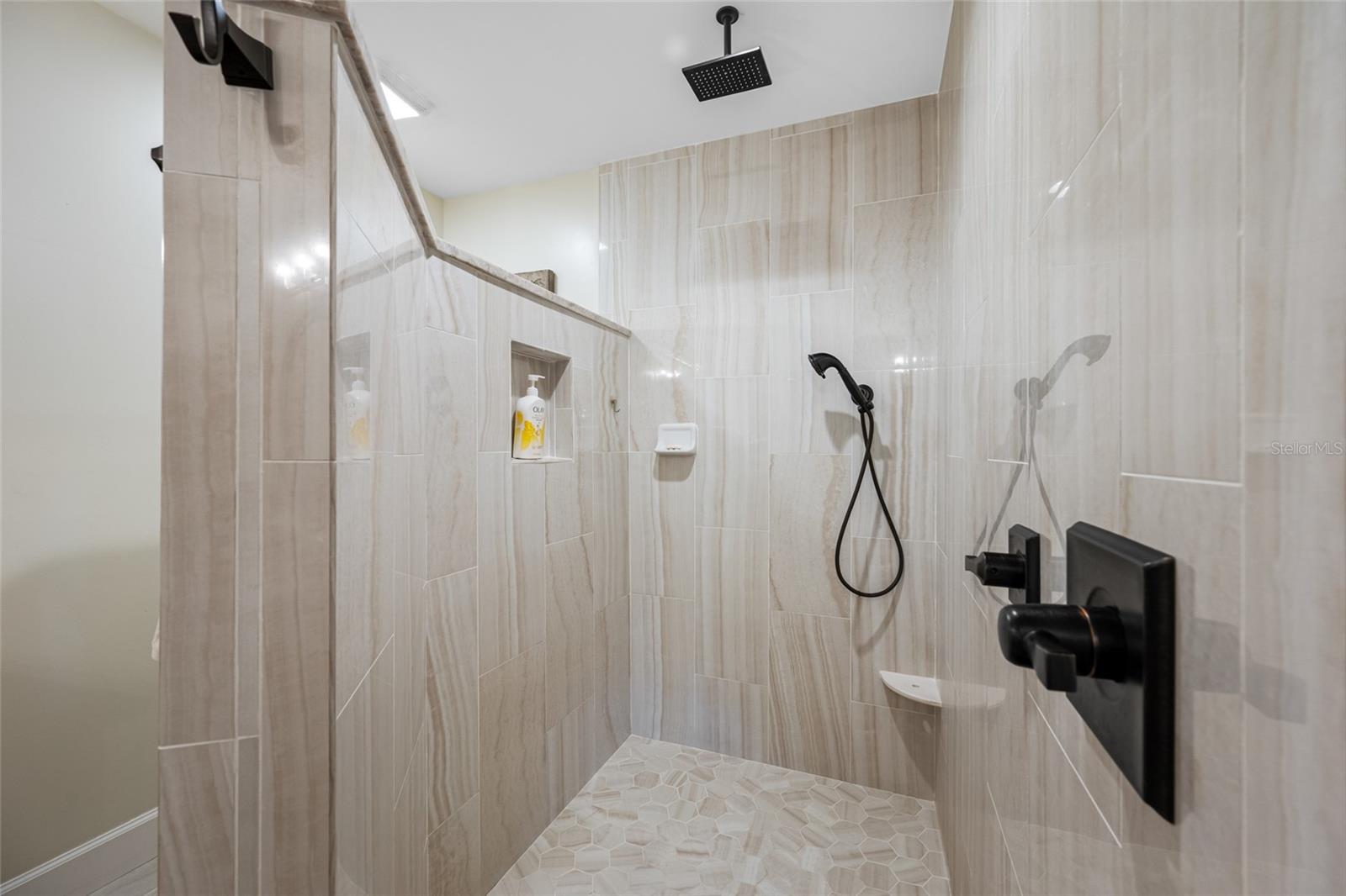 Image 26 of 63 For 1101 80th Street Court S