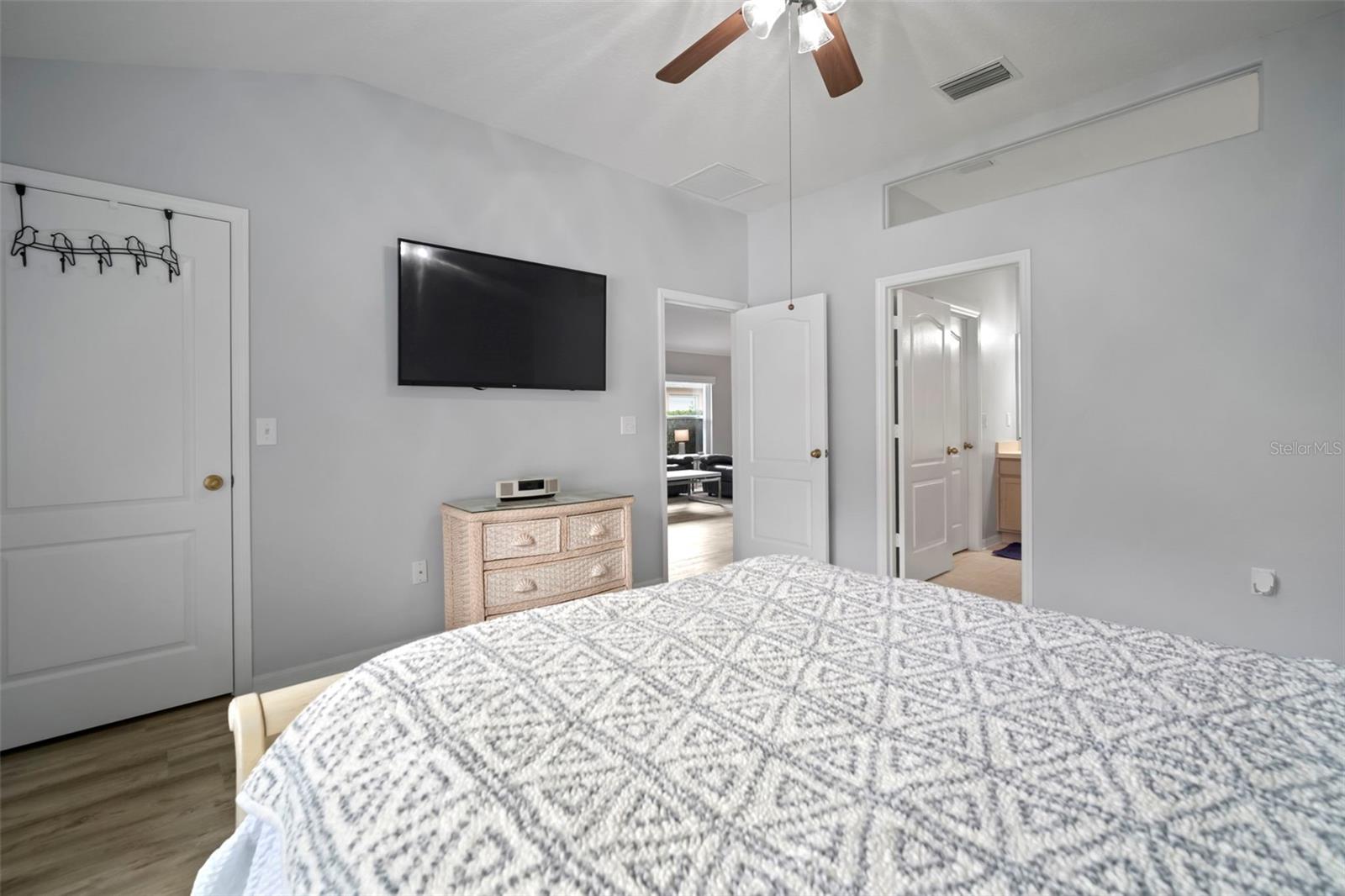 Image 20 of 62 For 30927 Whitlock Drive