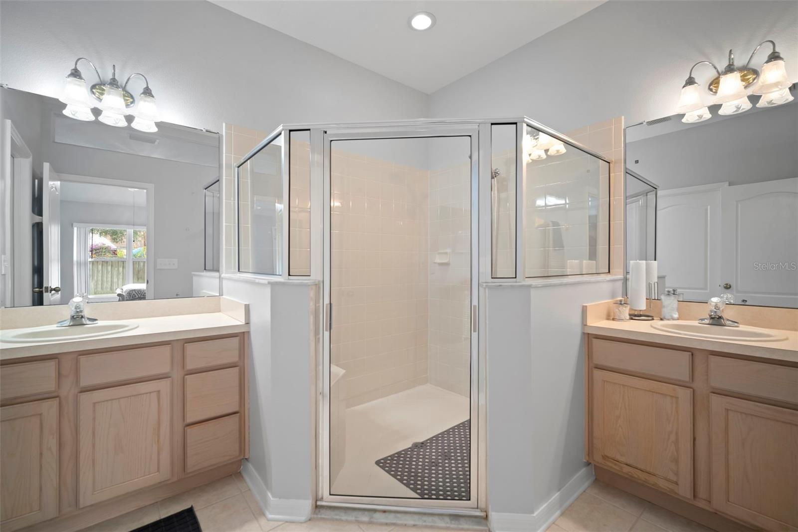 Image 21 of 62 For 30927 Whitlock Drive