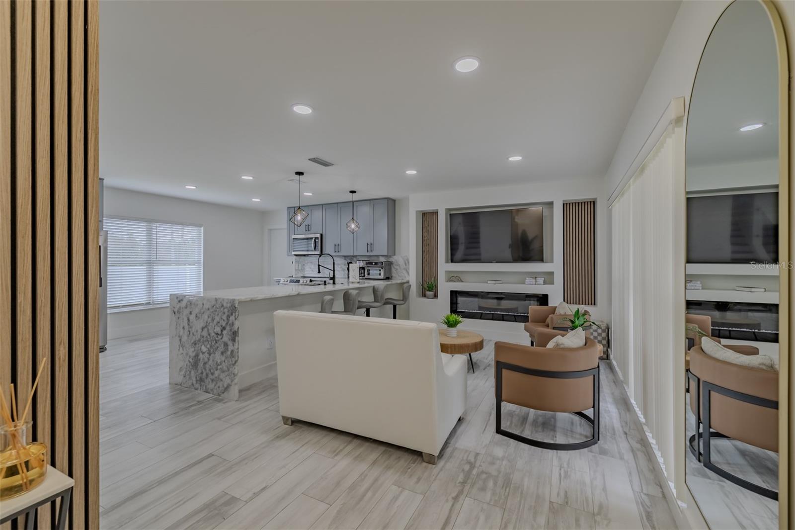 Image 10 of 64 For 23700 Lake Hills Drive