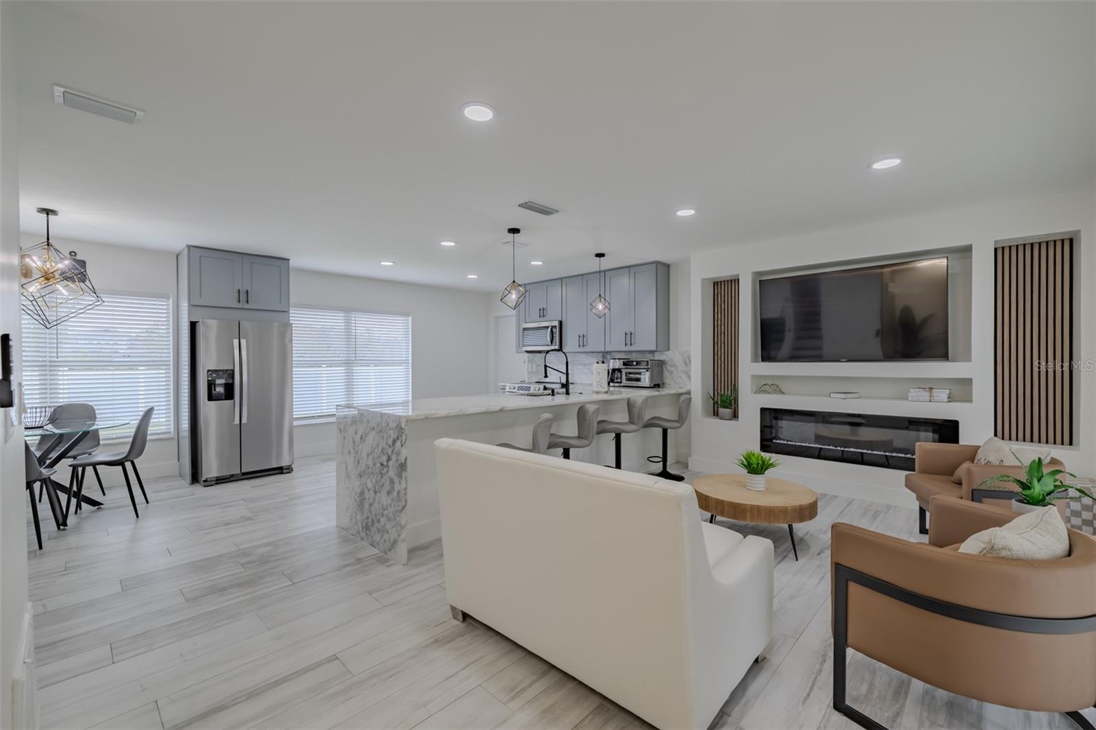 Image 22 of 64 For 23700 Lake Hills Drive