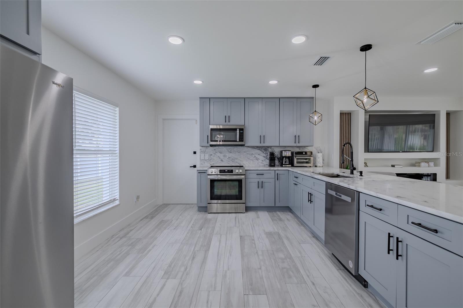 Image 44 of 64 For 23700 Lake Hills Drive