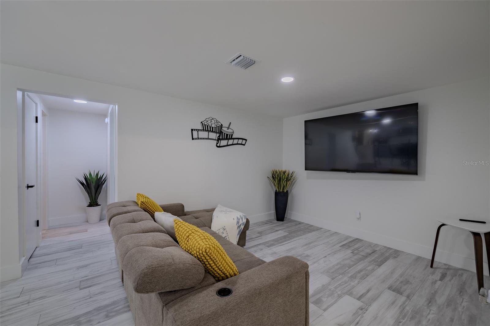 Image 49 of 64 For 23700 Lake Hills Drive