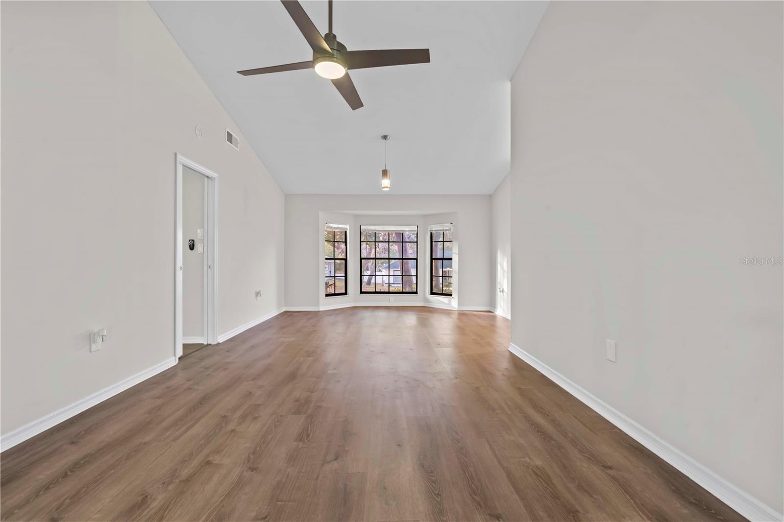 Image 28 of 47 For 5432 Birchwood Road