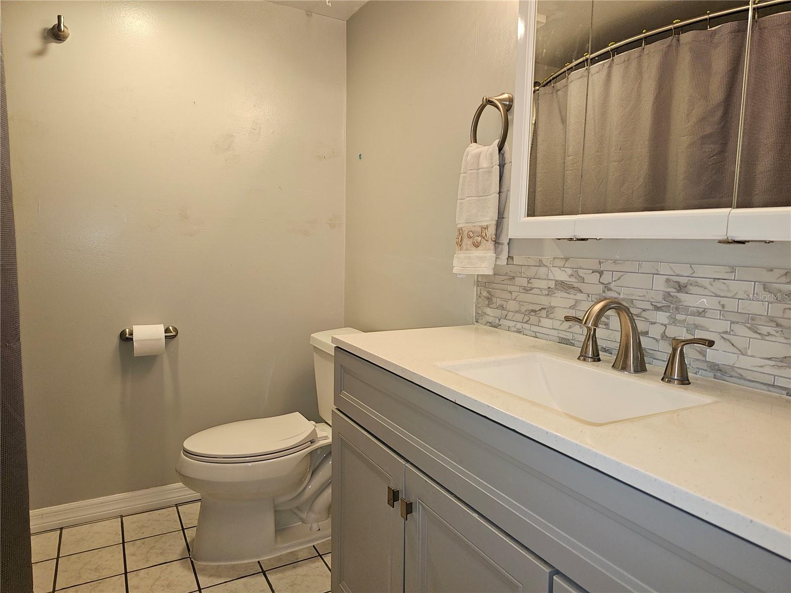 Image 10 of 28 For 2525 Bay Drive C12