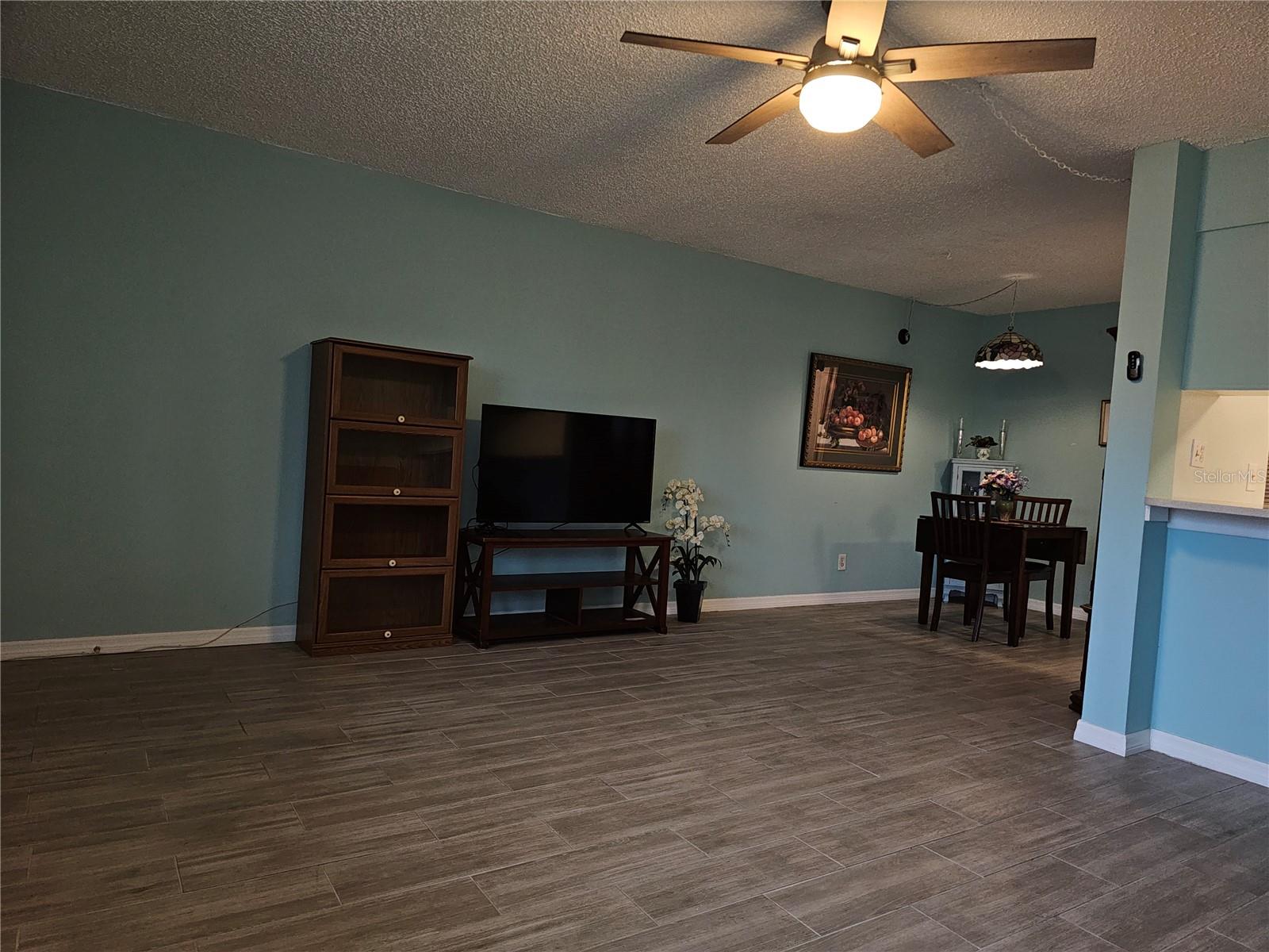 Image 5 of 28 For 2525 Bay Drive C12