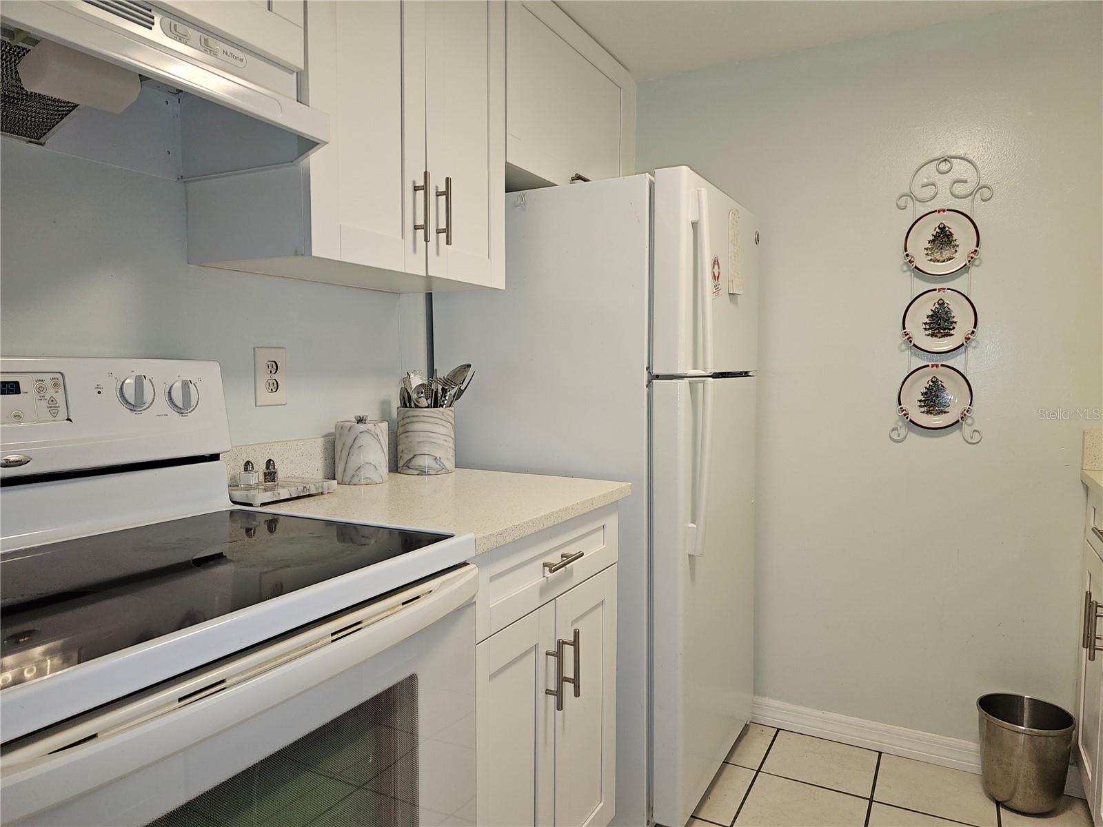 Image 8 of 28 For 2525 Bay Drive C12