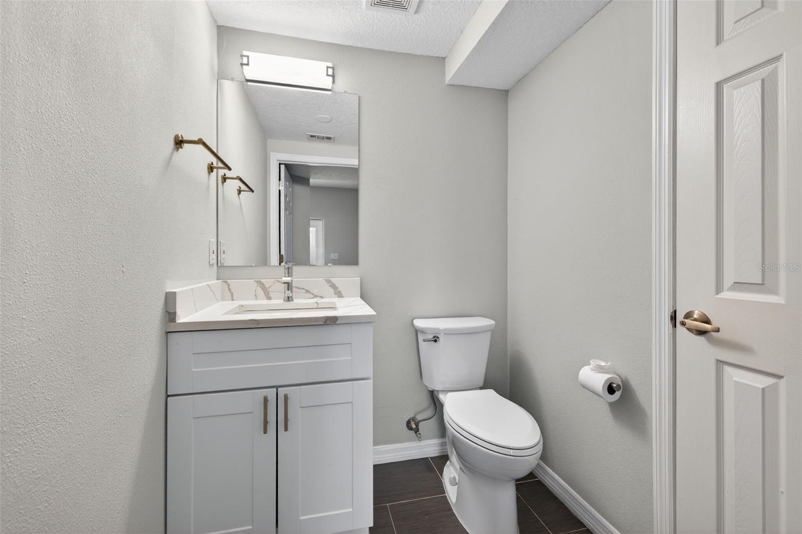 Image 17 of 35 For 4362 Tyler Circle N