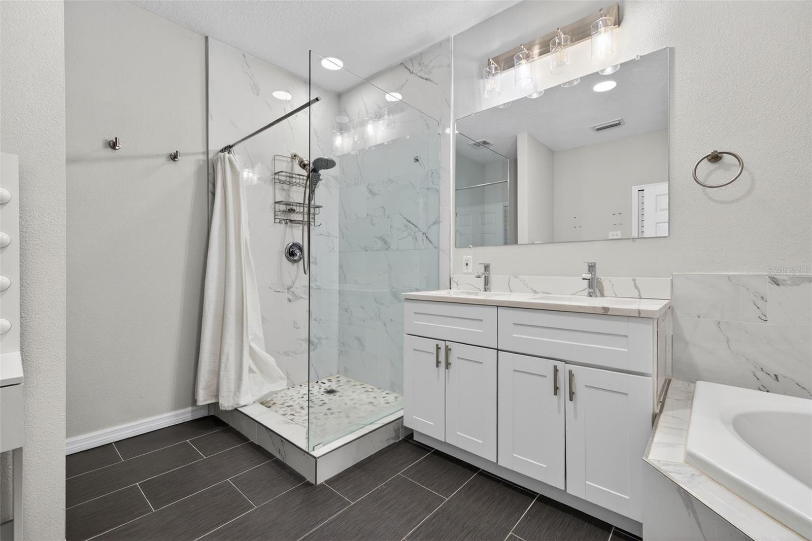 Image 28 of 35 For 4362 Tyler Circle N