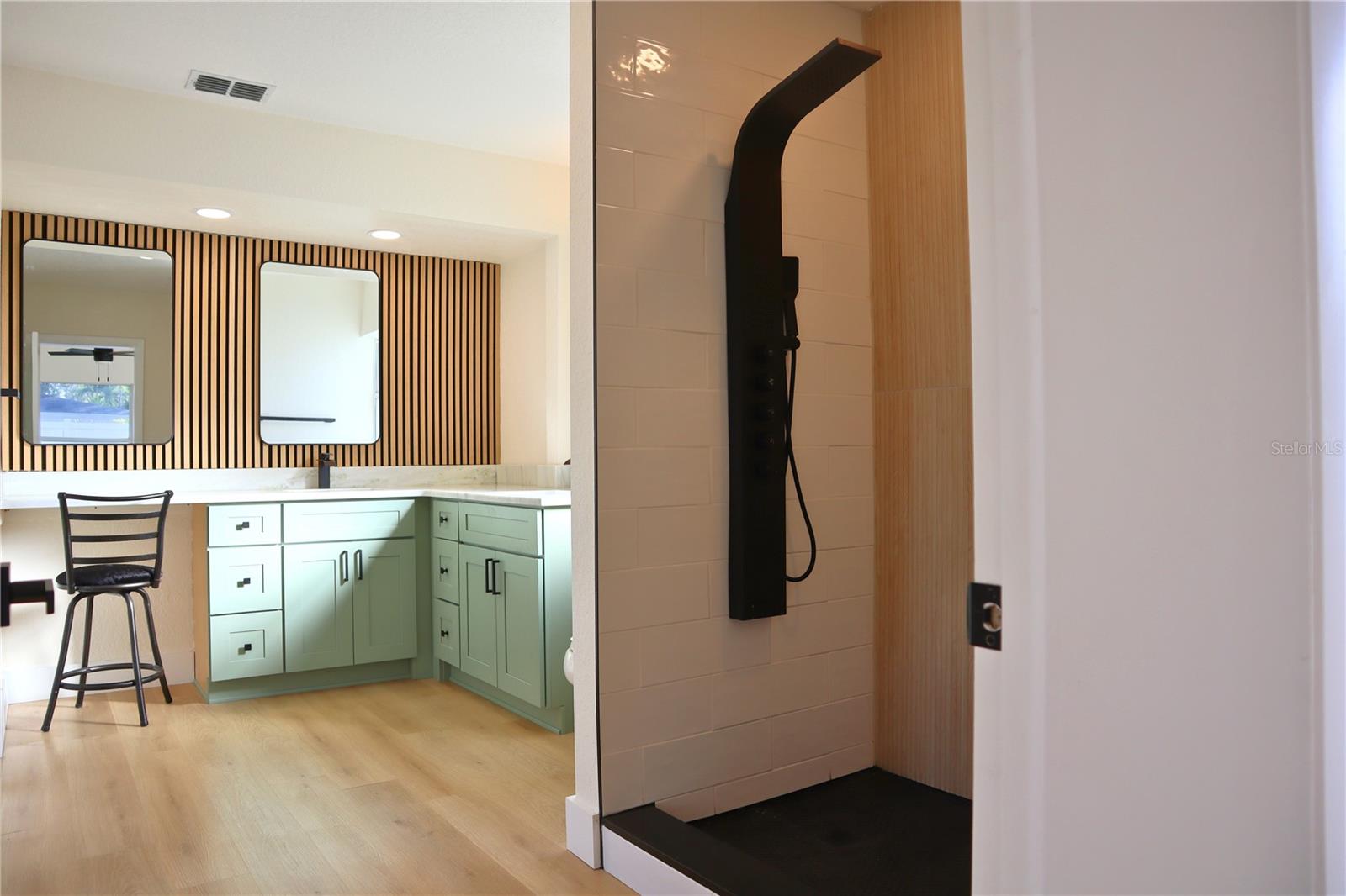 Image 12 of 21 For 3530 25th Avenue N