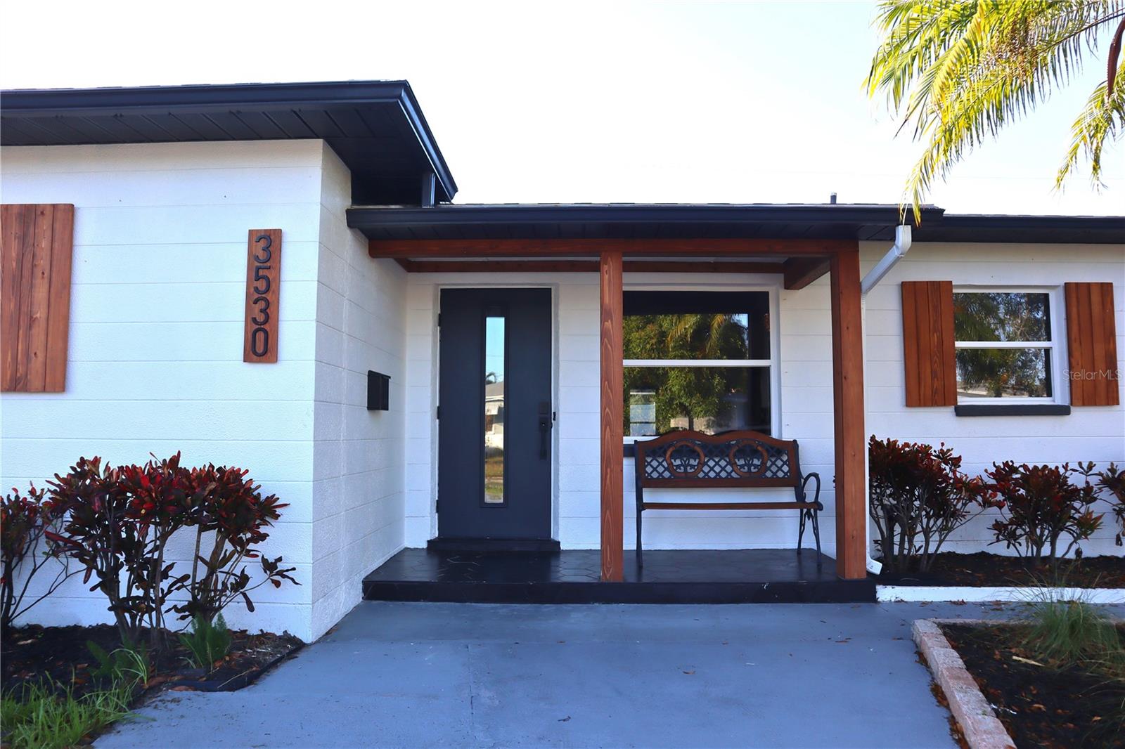 Image 2 of 21 For 3530 25th Avenue N