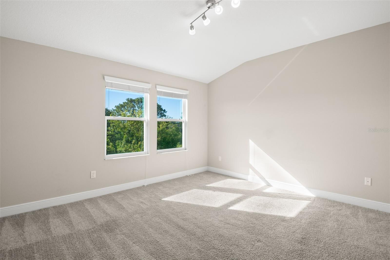 Image 17 of 30 For 2427 Foggy Creek Circle