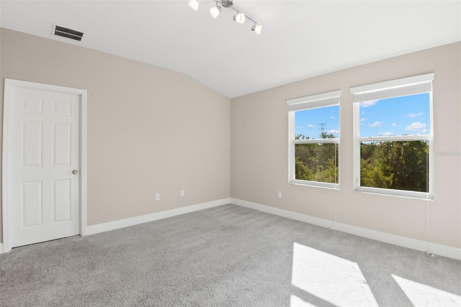 Image 18 of 30 For 2427 Foggy Creek Circle