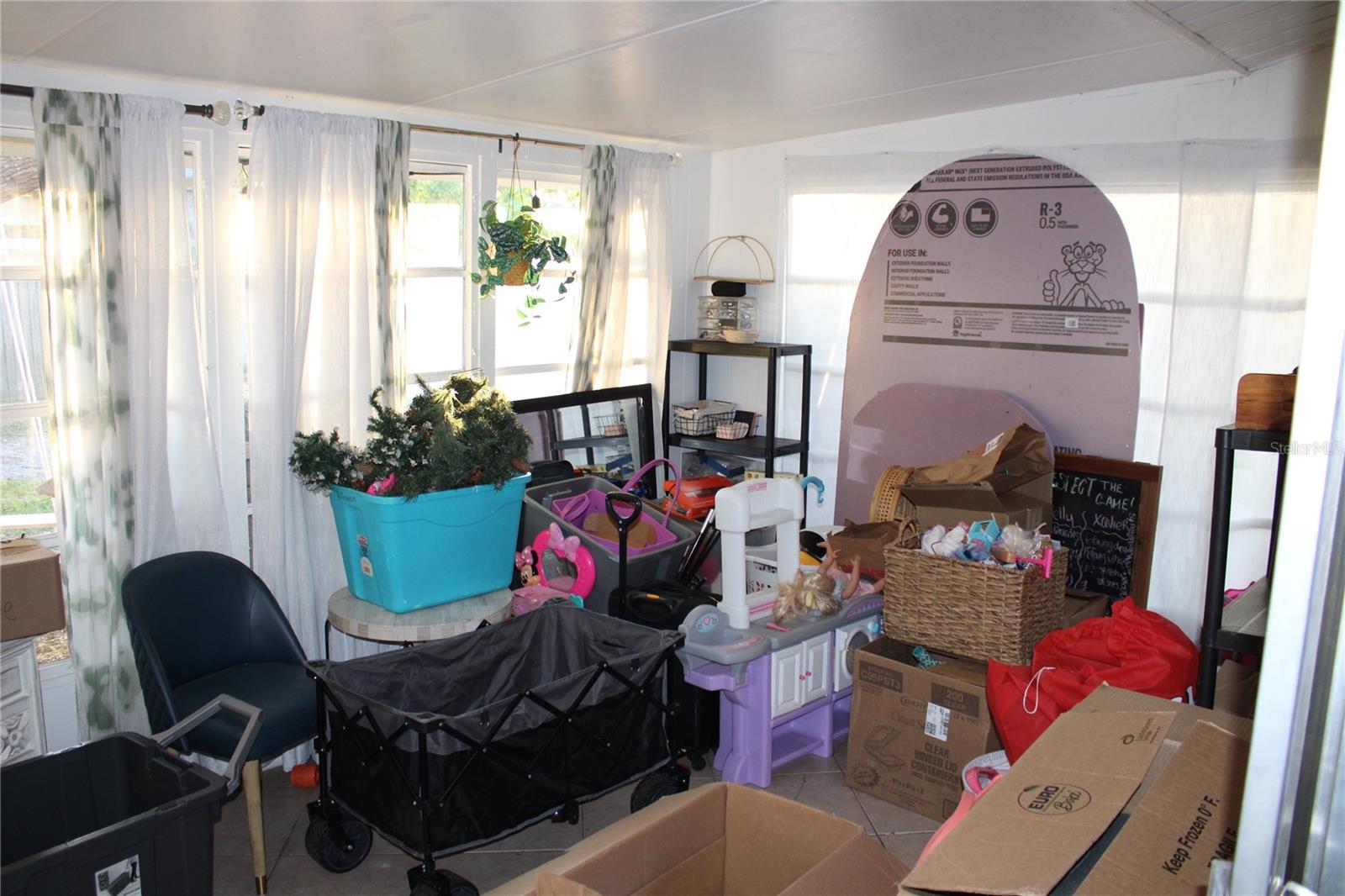 Image 20 of 28 For 11364 79th Avenue