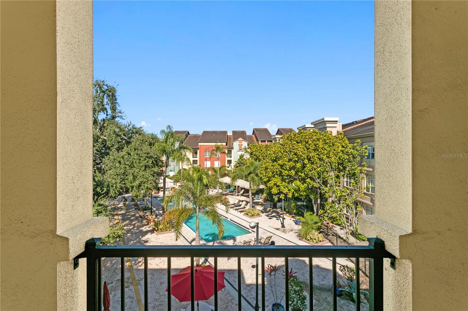 Image 14 of 40 For 2421 Horatio  835