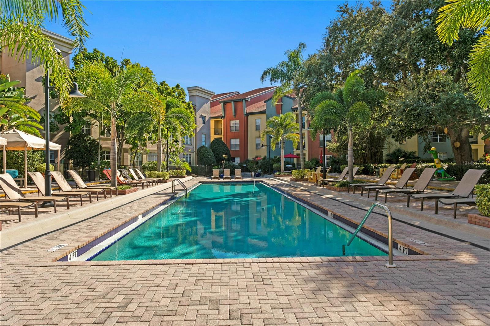 Image 15 of 40 For 2421 Horatio  835