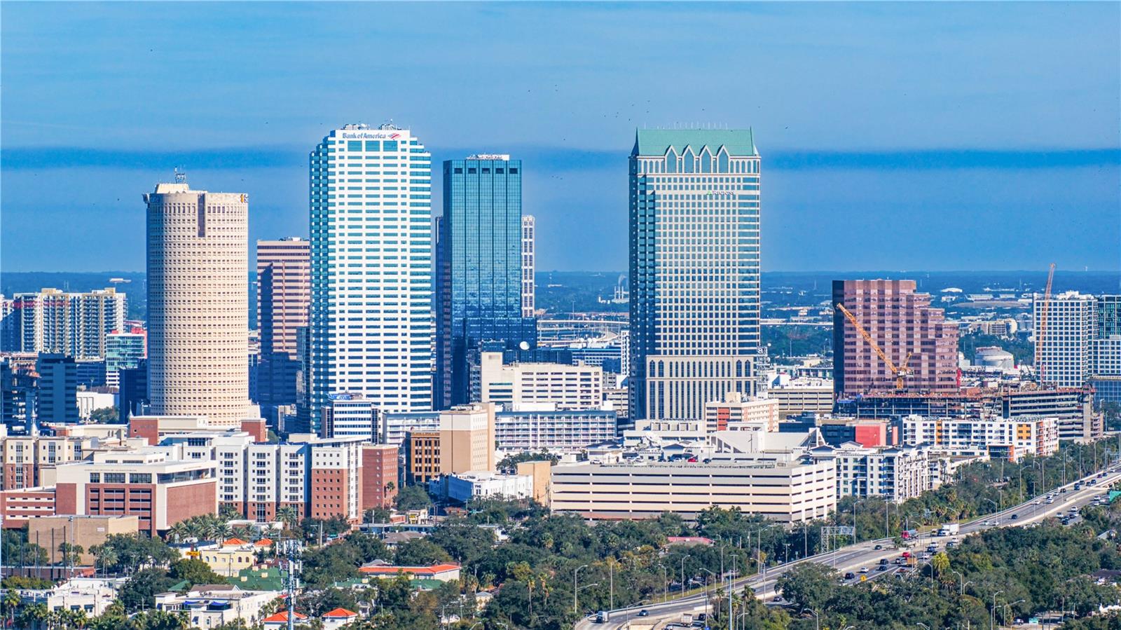 Image 38 of 40 For 2421 Horatio  835