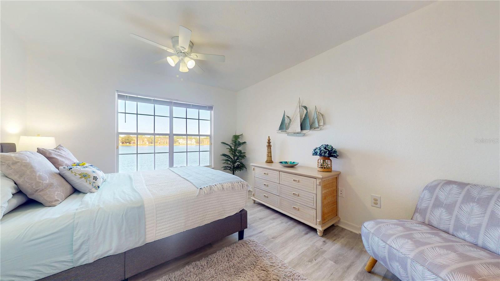 Image 21 of 49 For 9554 Lake Chase Island Way 9554