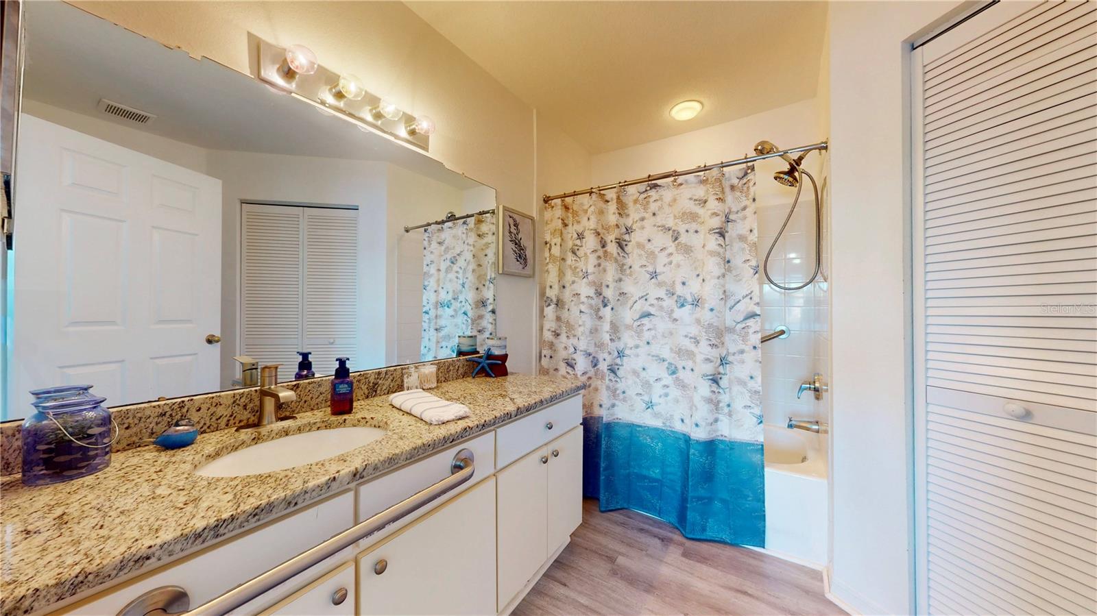 Image 24 of 49 For 9554 Lake Chase Island Way 9554