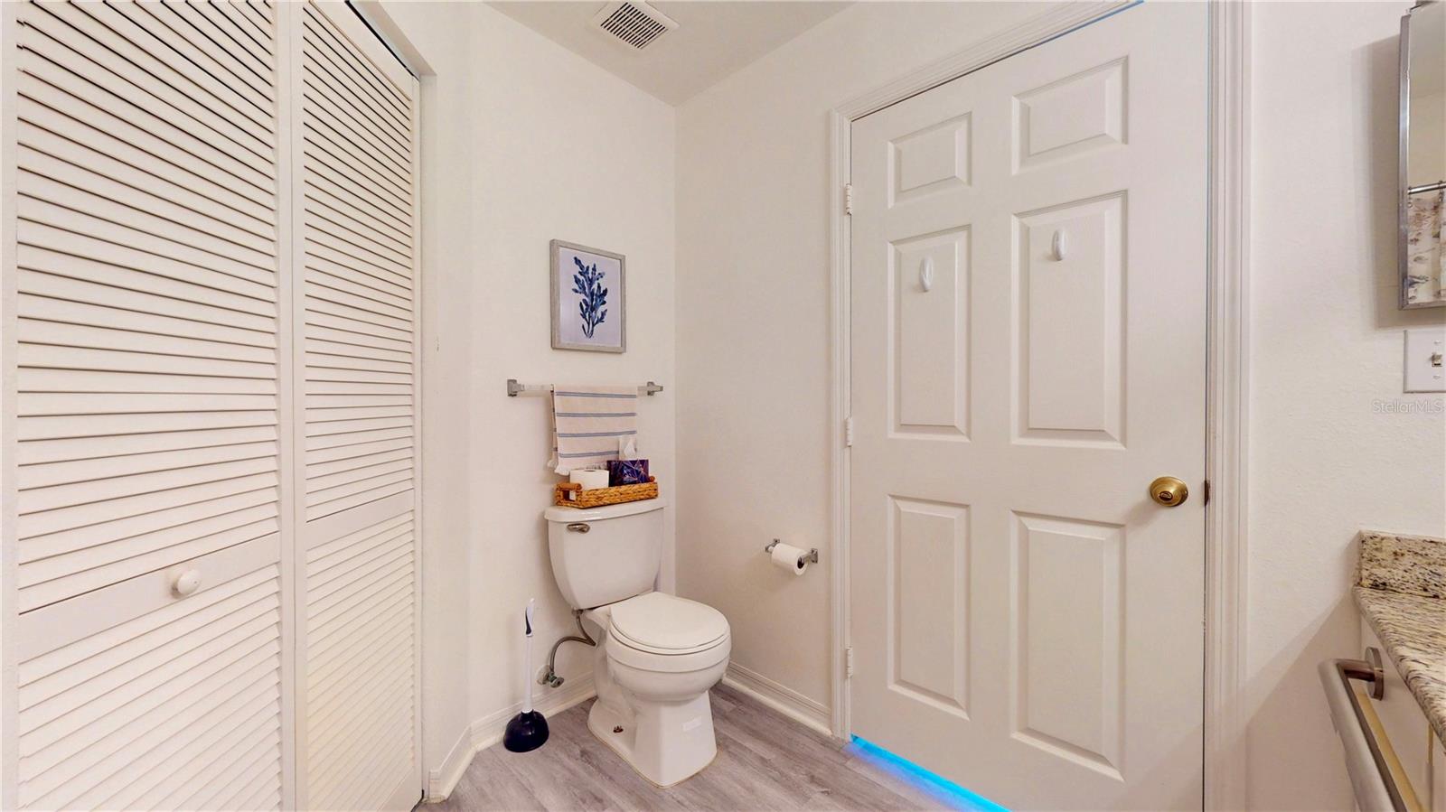 Image 25 of 49 For 9554 Lake Chase Island Way 9554