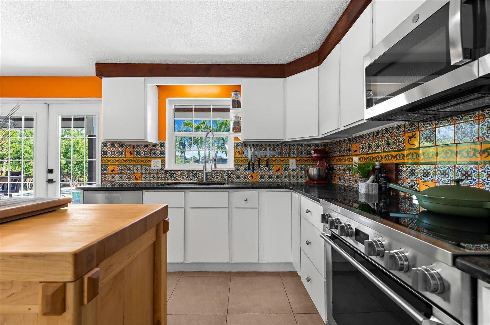 Image 11 of 78 For 628 Mayo Street