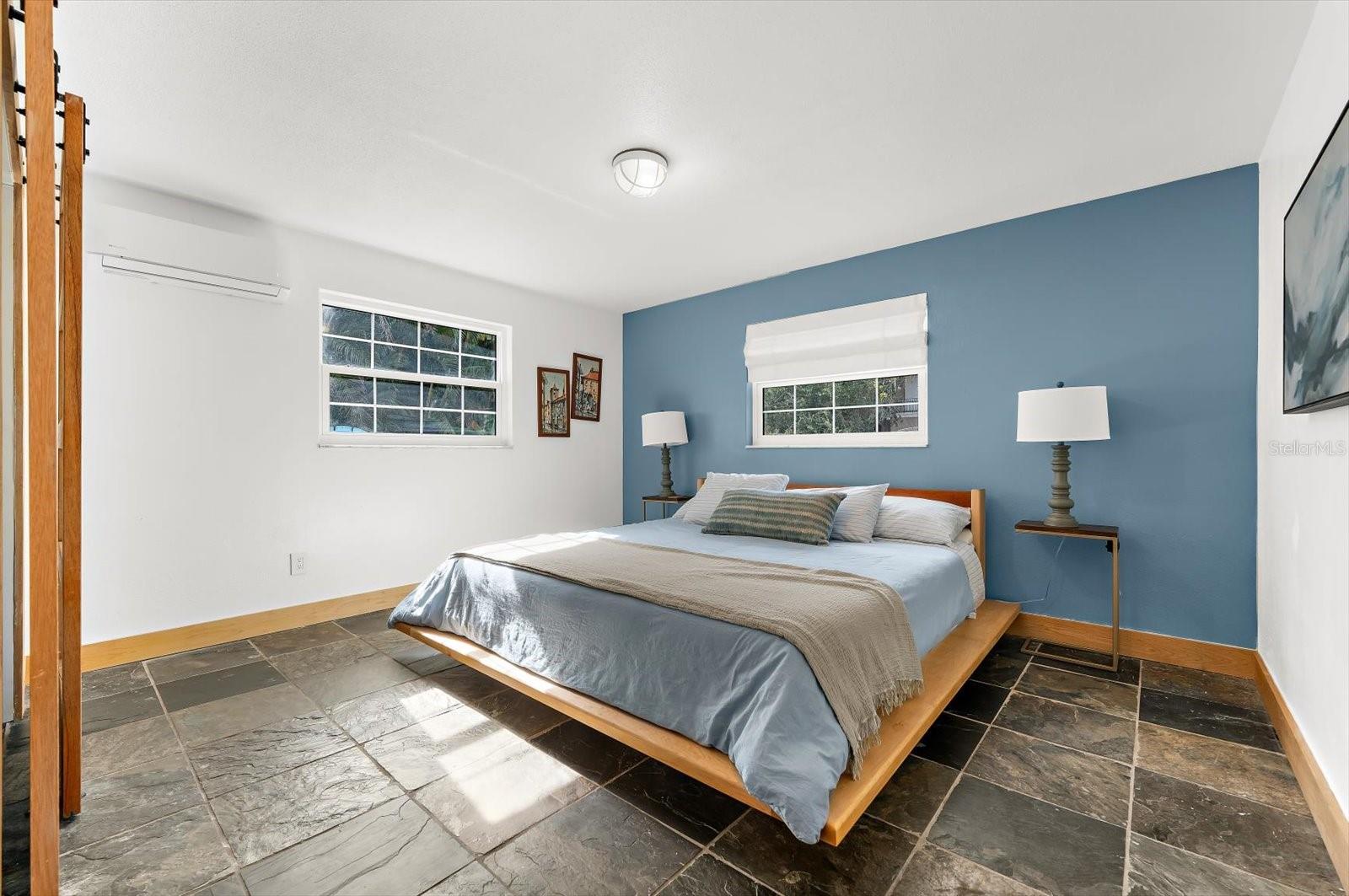 Image 33 of 78 For 628 Mayo Street