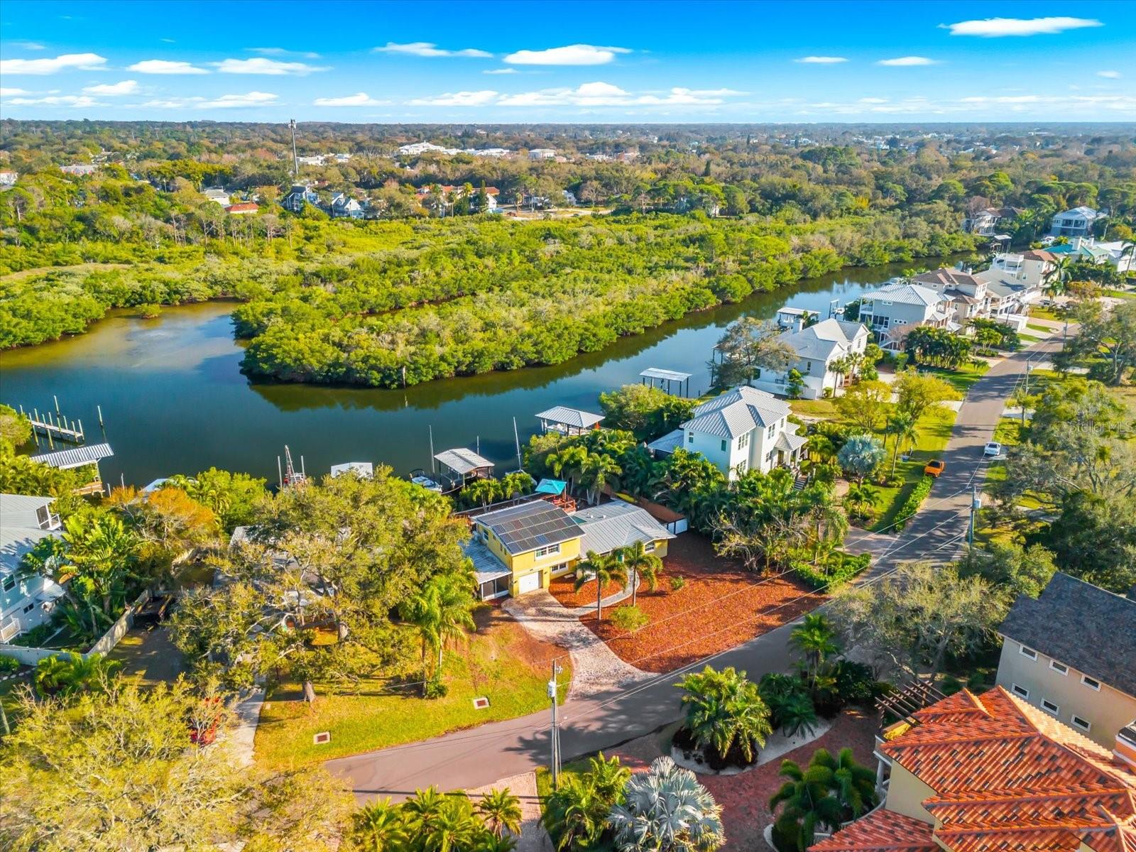 Image 70 of 78 For 628 Mayo Street