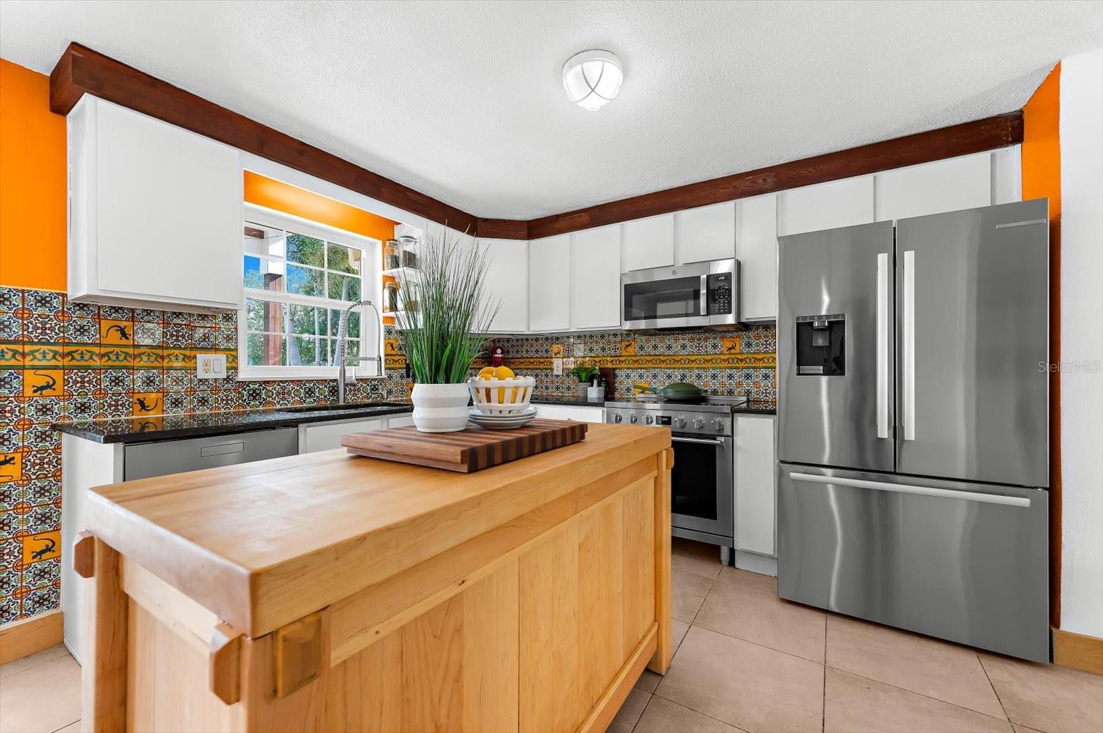 Image 9 of 78 For 628 Mayo Street