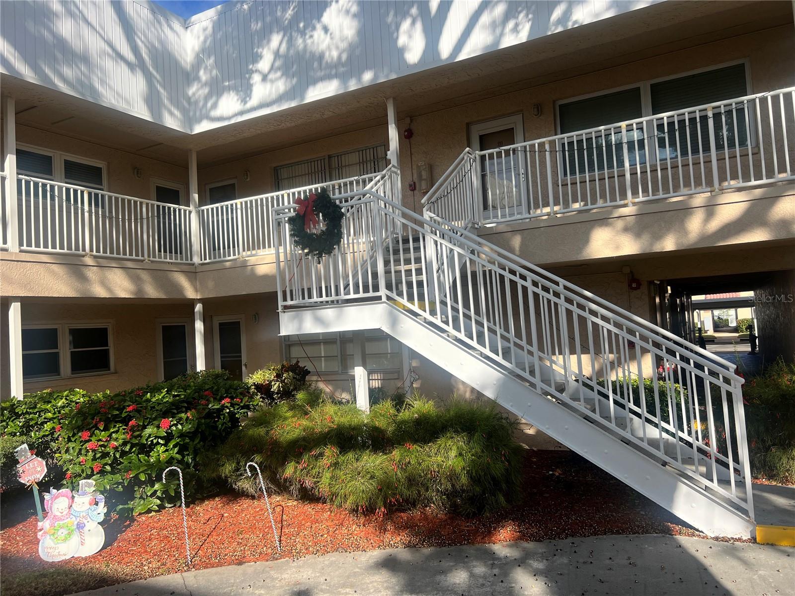 Image 17 of 30 For 10036 63rd Avenue N 22