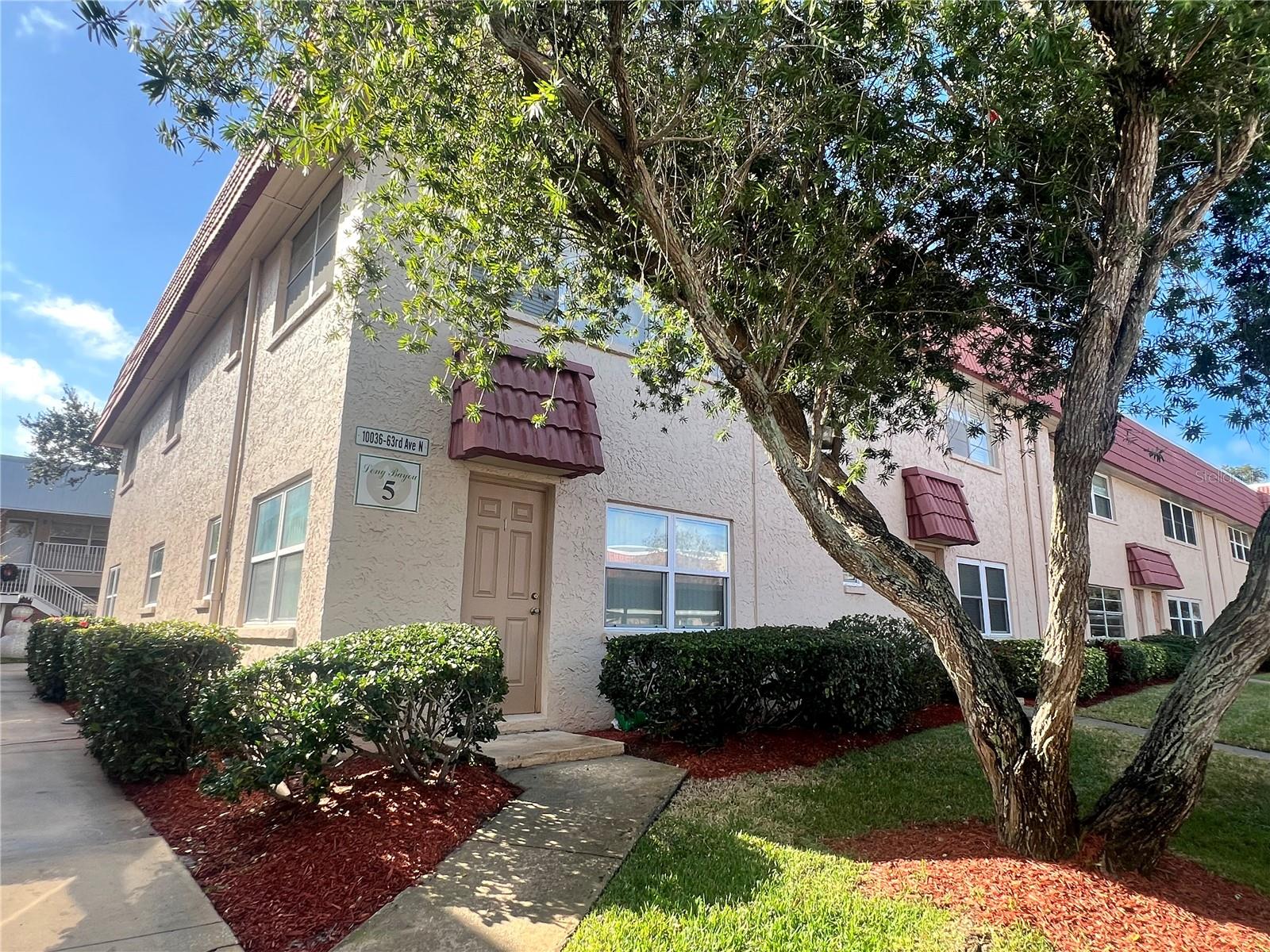 Image 19 of 30 For 10036 63rd Avenue N 22