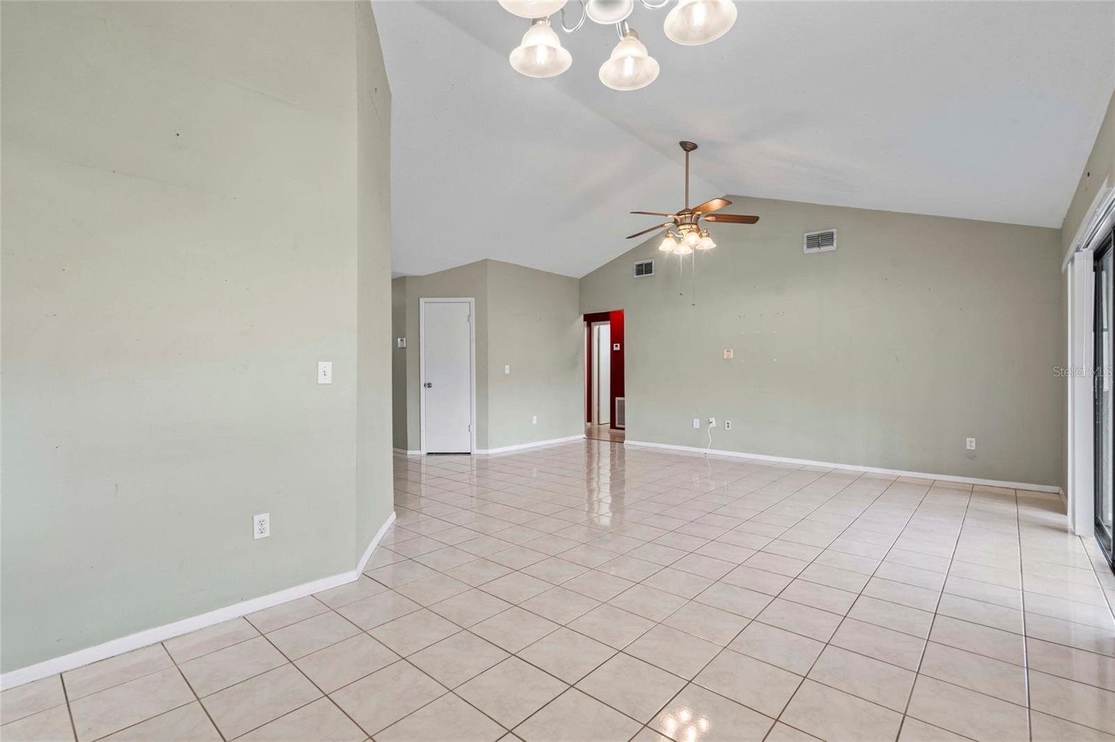 Image 14 of 26 For 5002 Pennsbury Drive