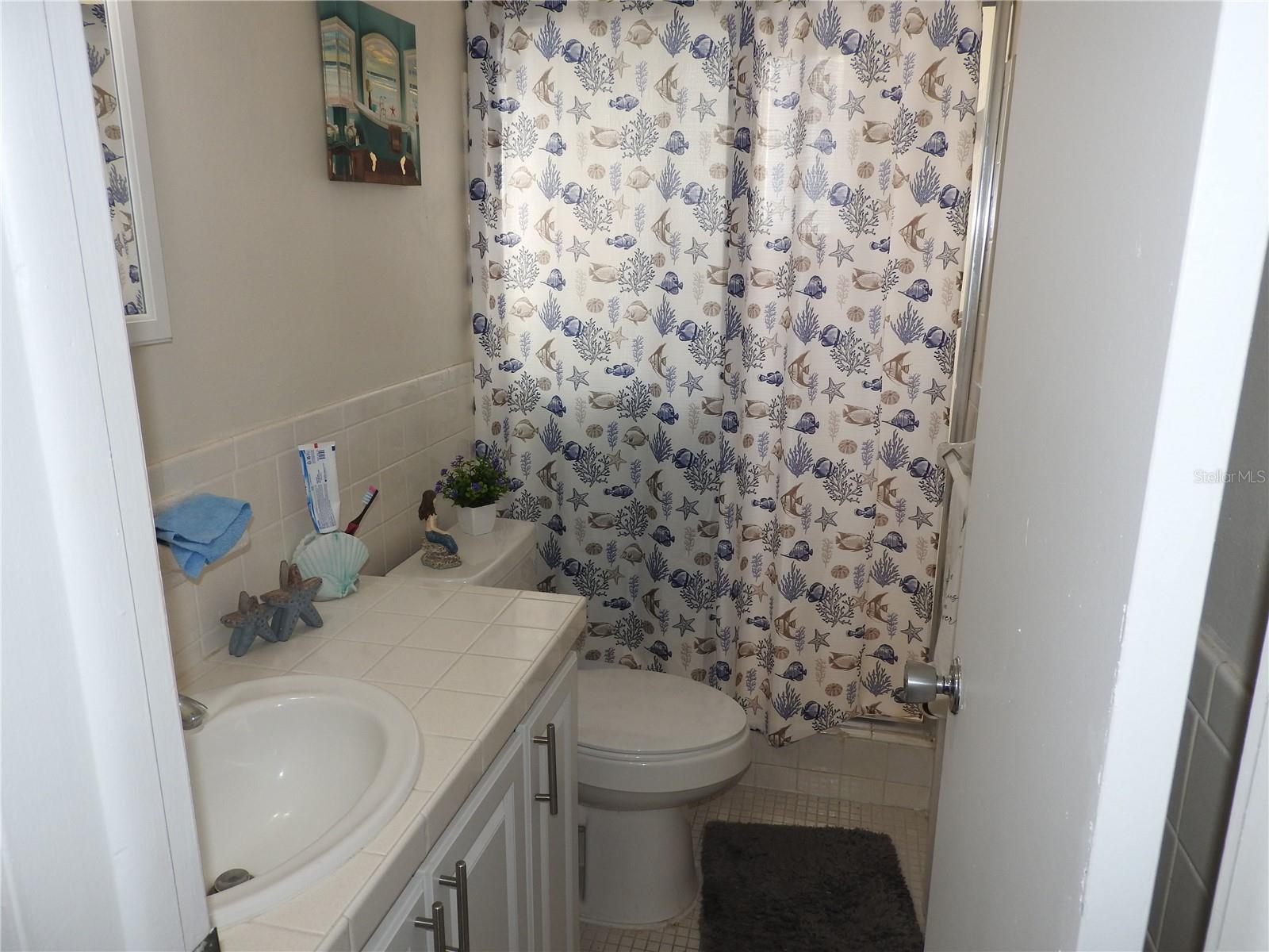 Listing photo id 27 for 1324 Viking Drive