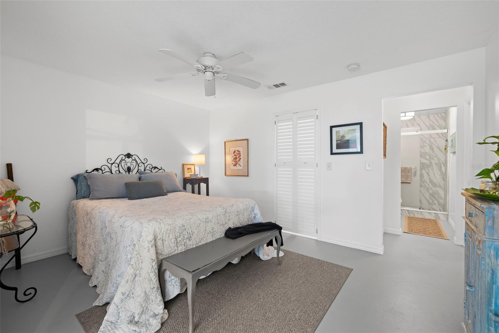 Image 21 of 34 For 300 Clyde Lane 106