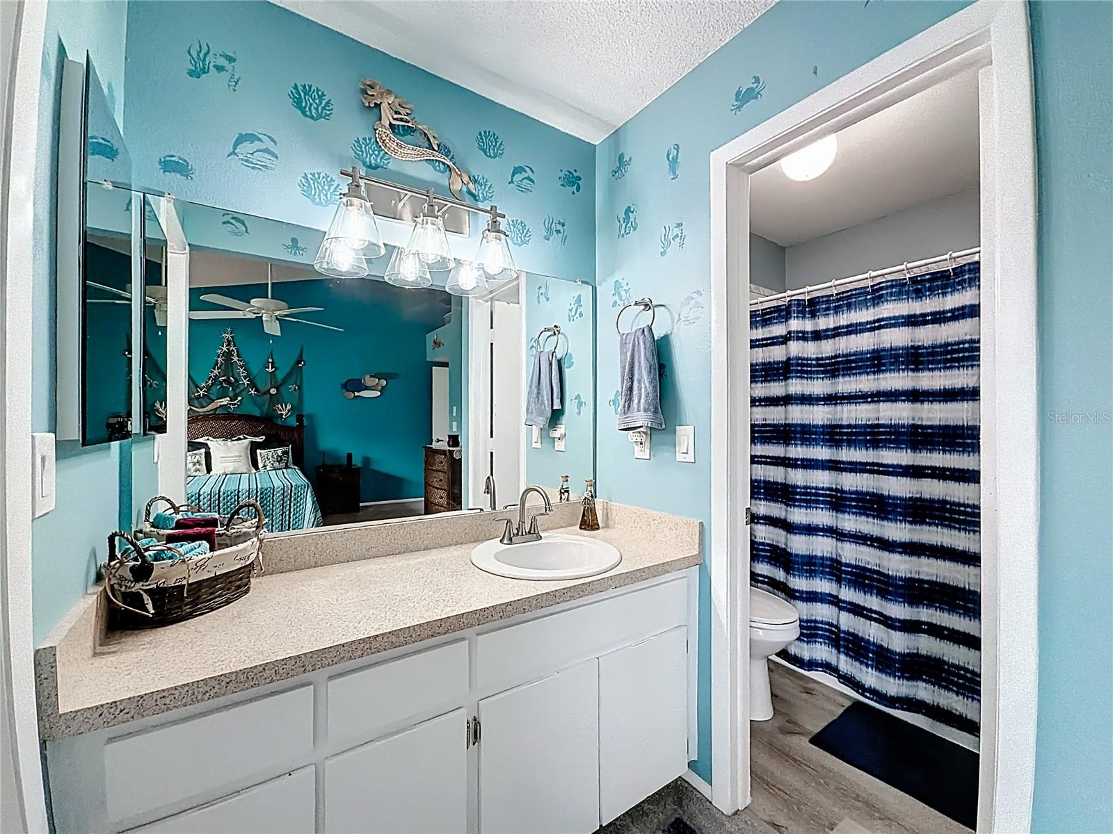 Image 19 of 43 For 502 Bough Avenue