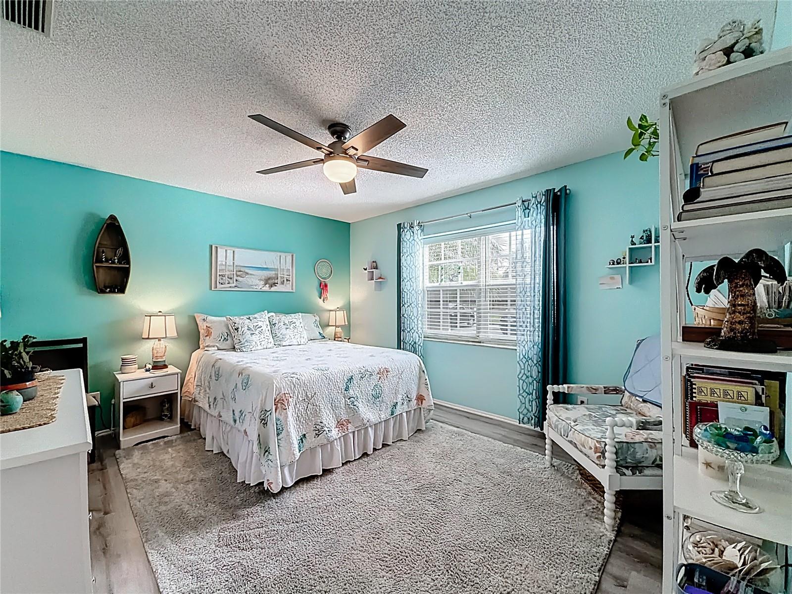 Image 22 of 43 For 502 Bough Avenue