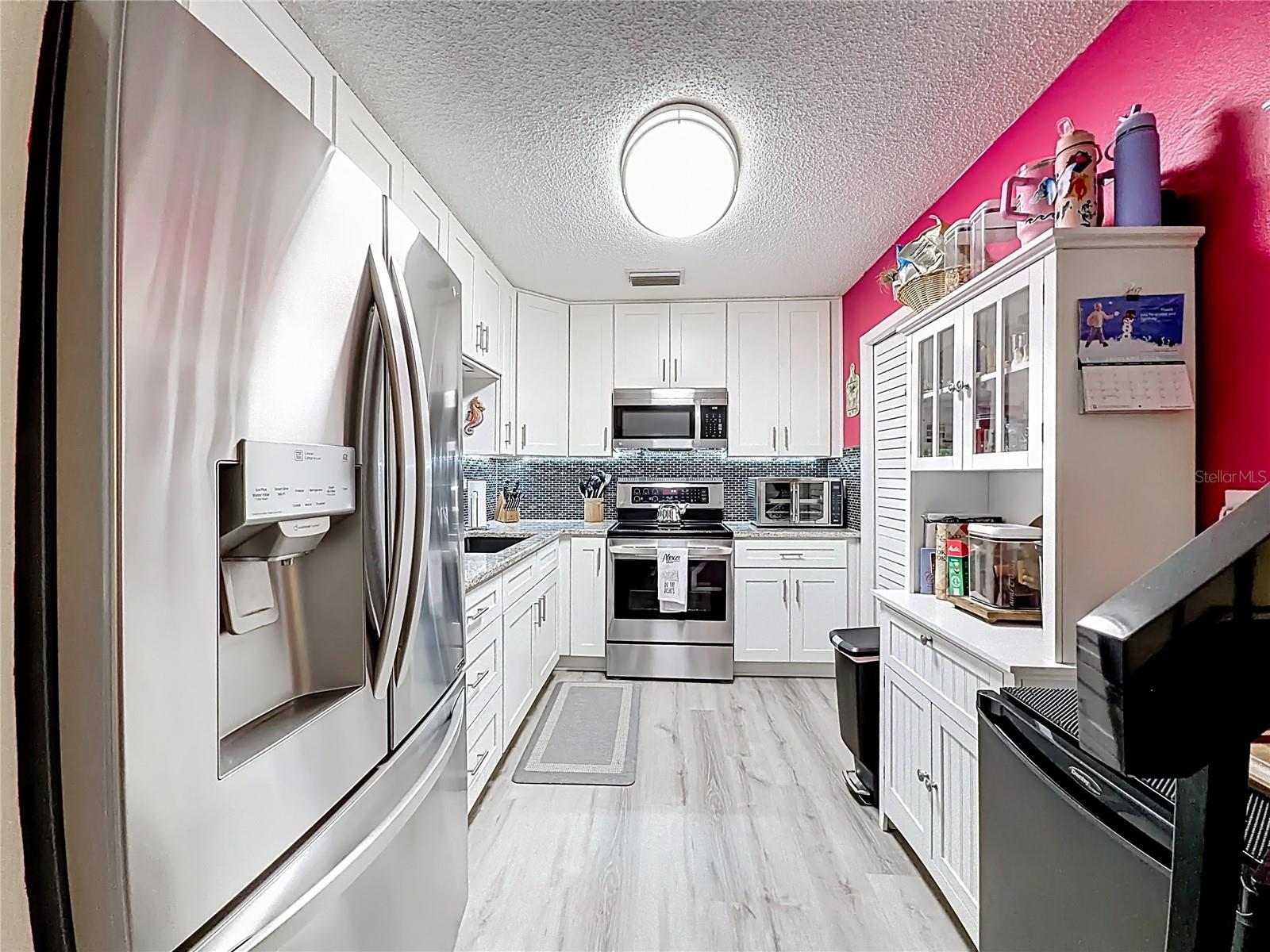 Image 7 of 43 For 502 Bough Avenue