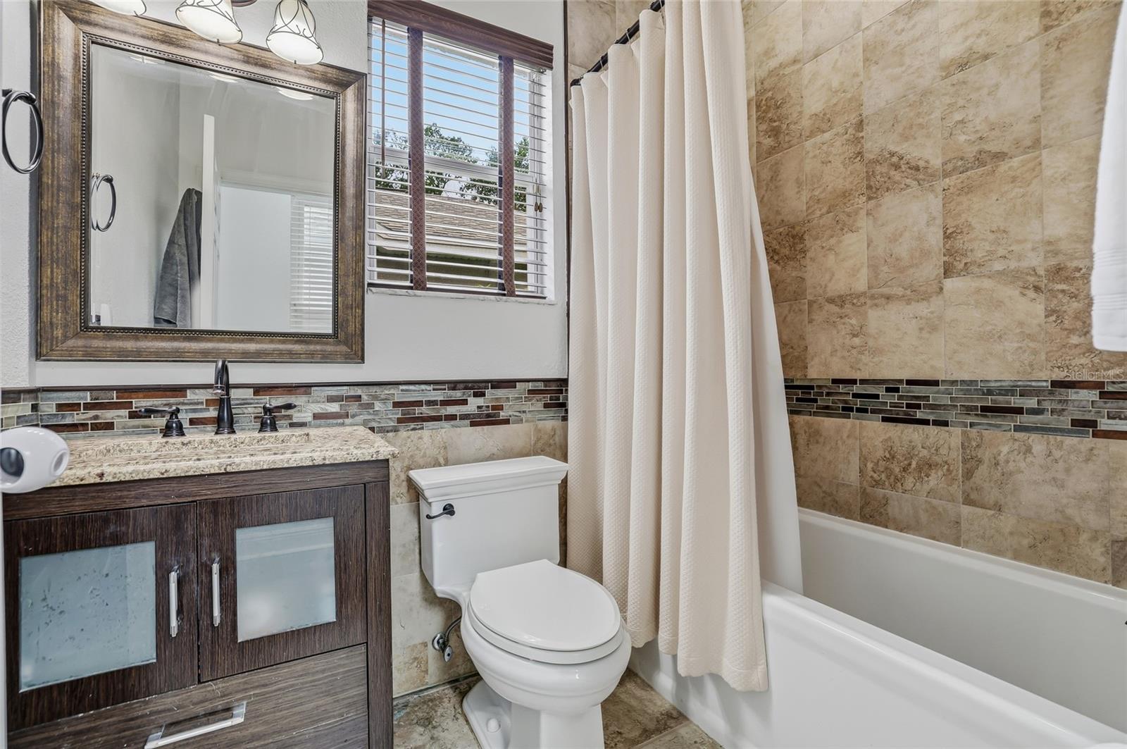 Image 32 of 57 For 10403 Applecross Lane