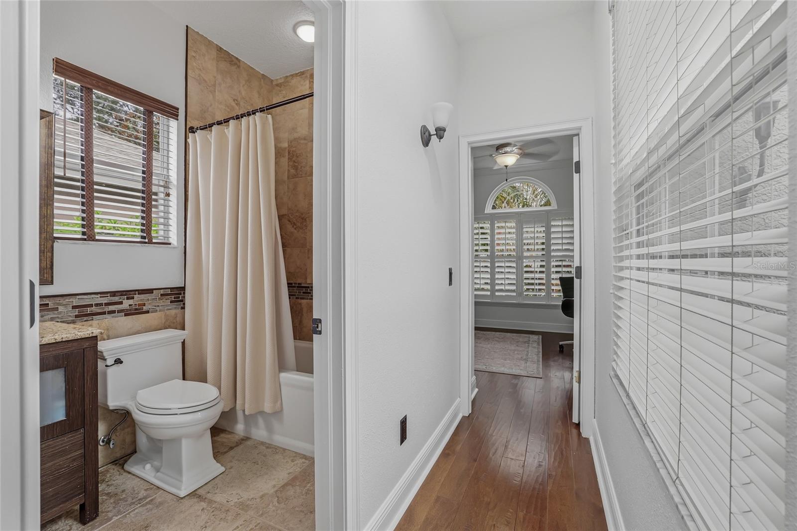 Image 33 of 57 For 10403 Applecross Lane