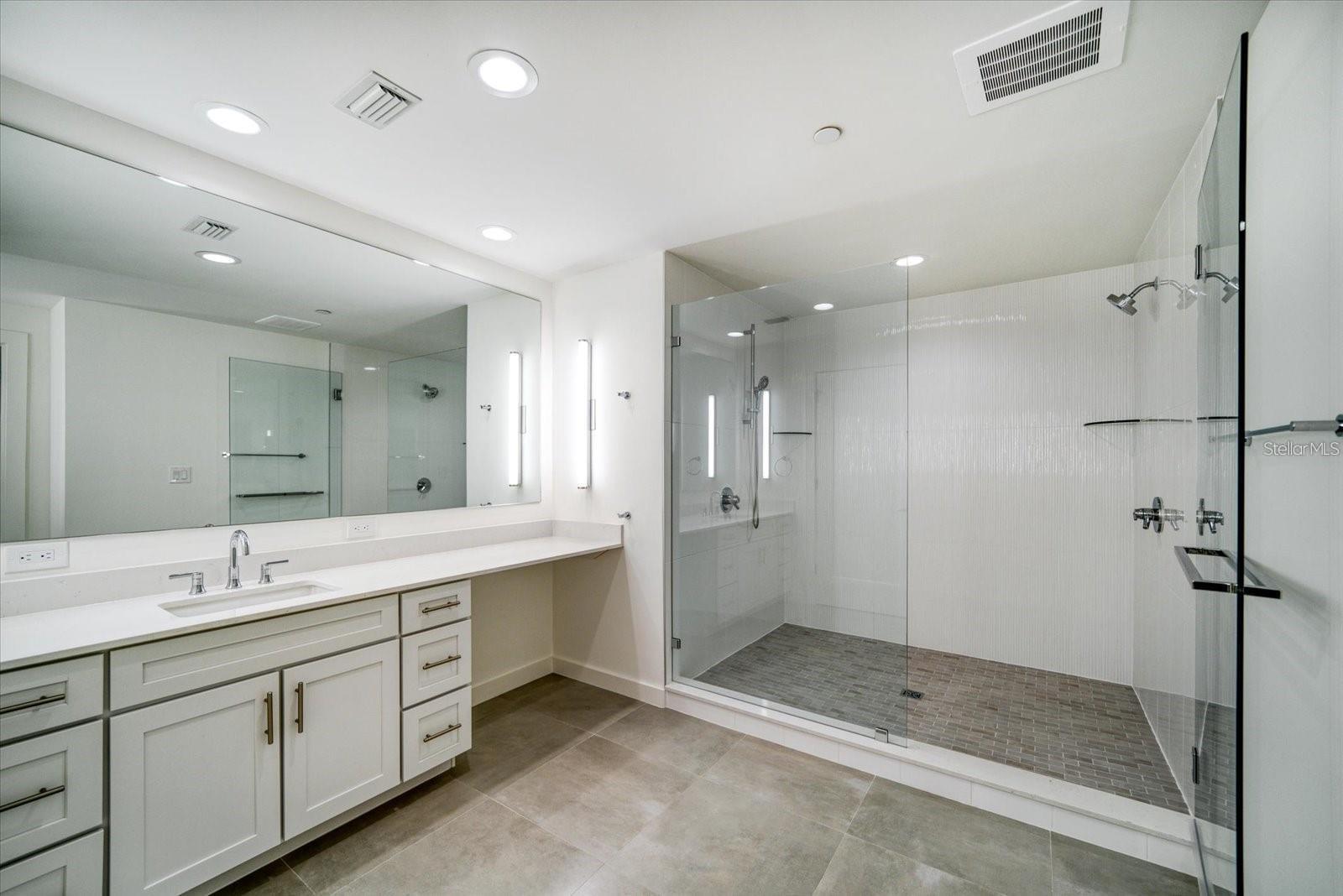 Image 12 of 28 For 920 Osceola Avenue 209