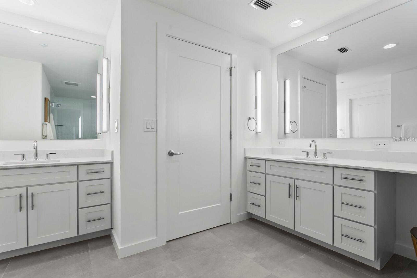 Image 13 of 28 For 920 Osceola Avenue 209