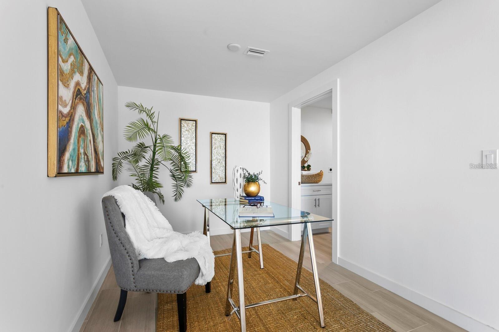 Image 8 of 28 For 920 Osceola Avenue 209