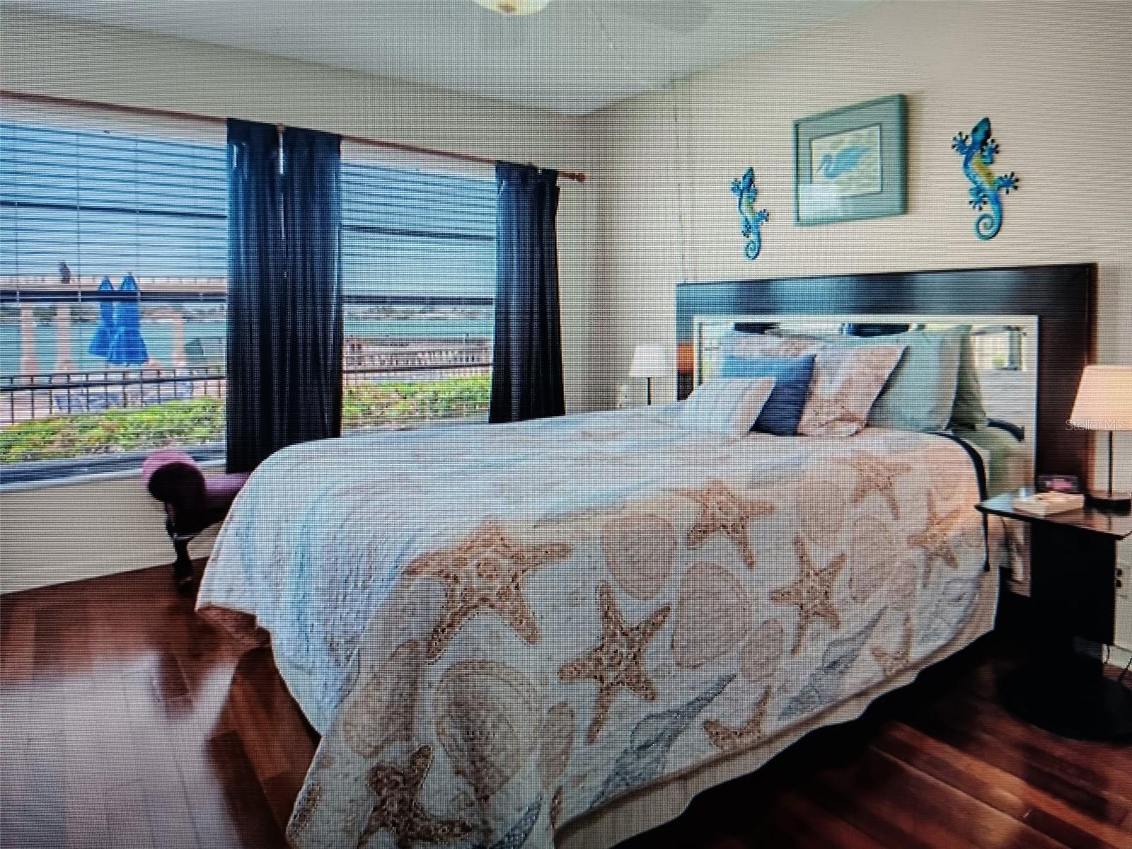 Image 10 of 14 For 6279 Sun Boulevard 103