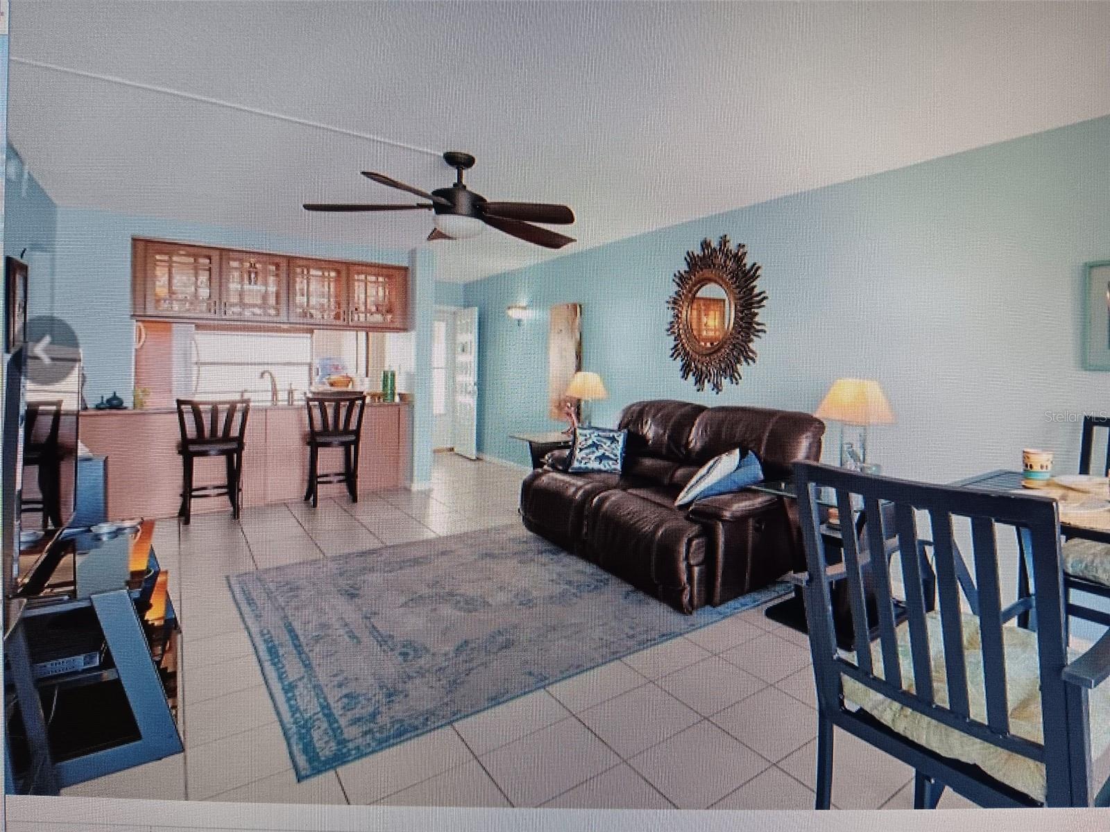 Image 7 of 14 For 6279 Sun Boulevard 103